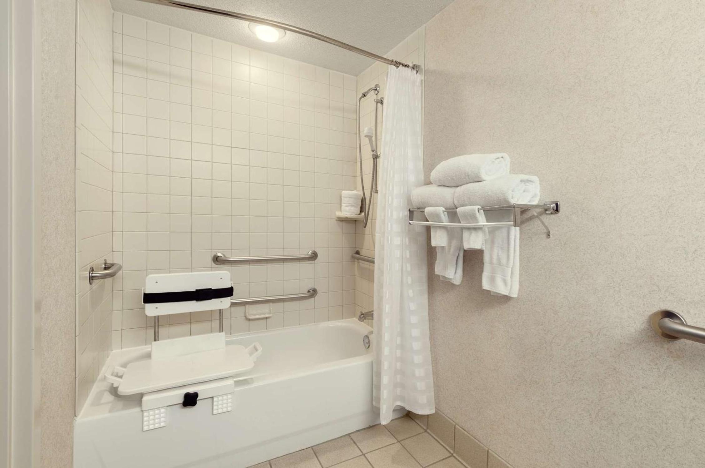King Room - Mobility Access/Non-Smoking
