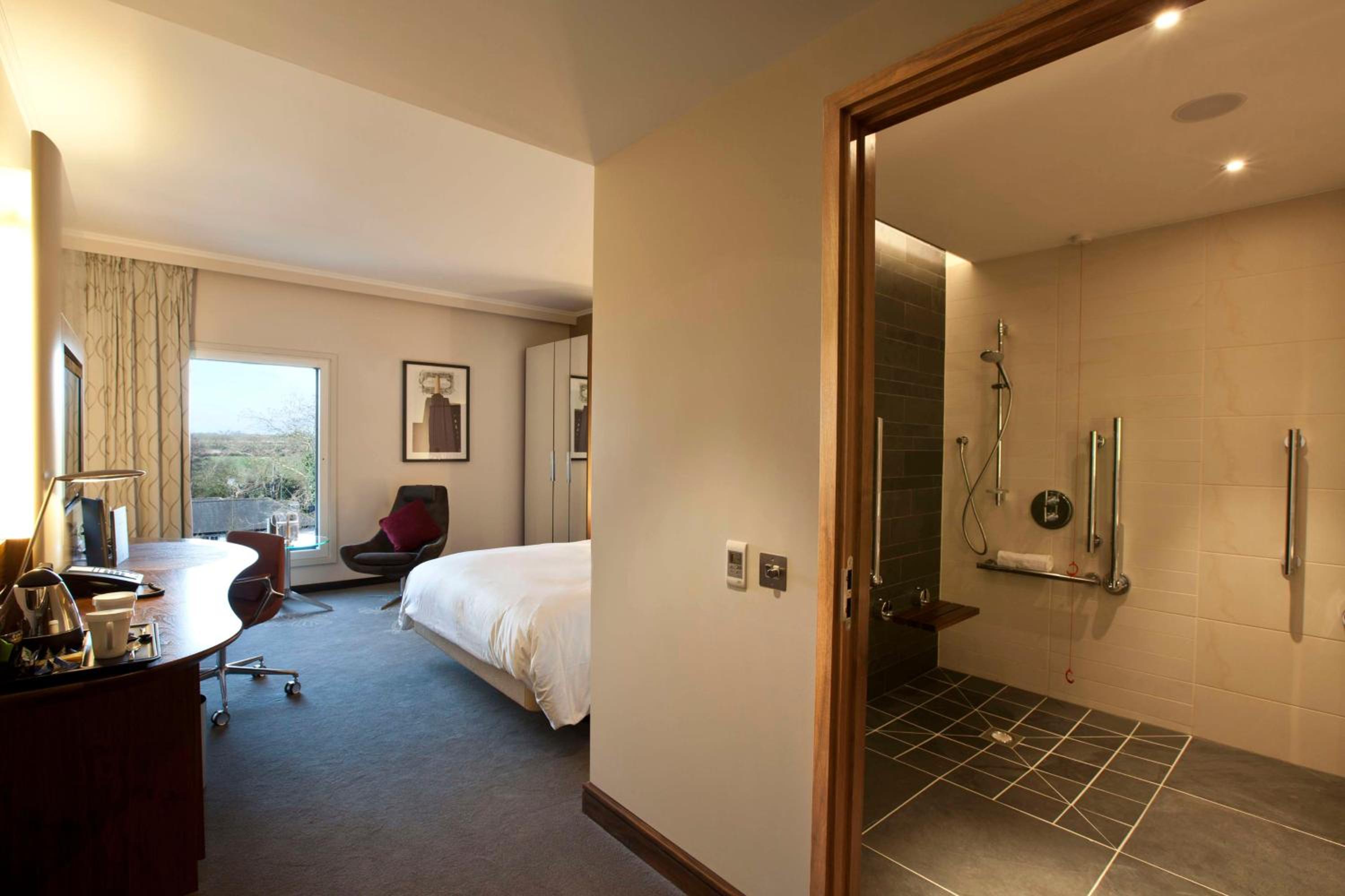 Queen Room - Accessible - Photo 1