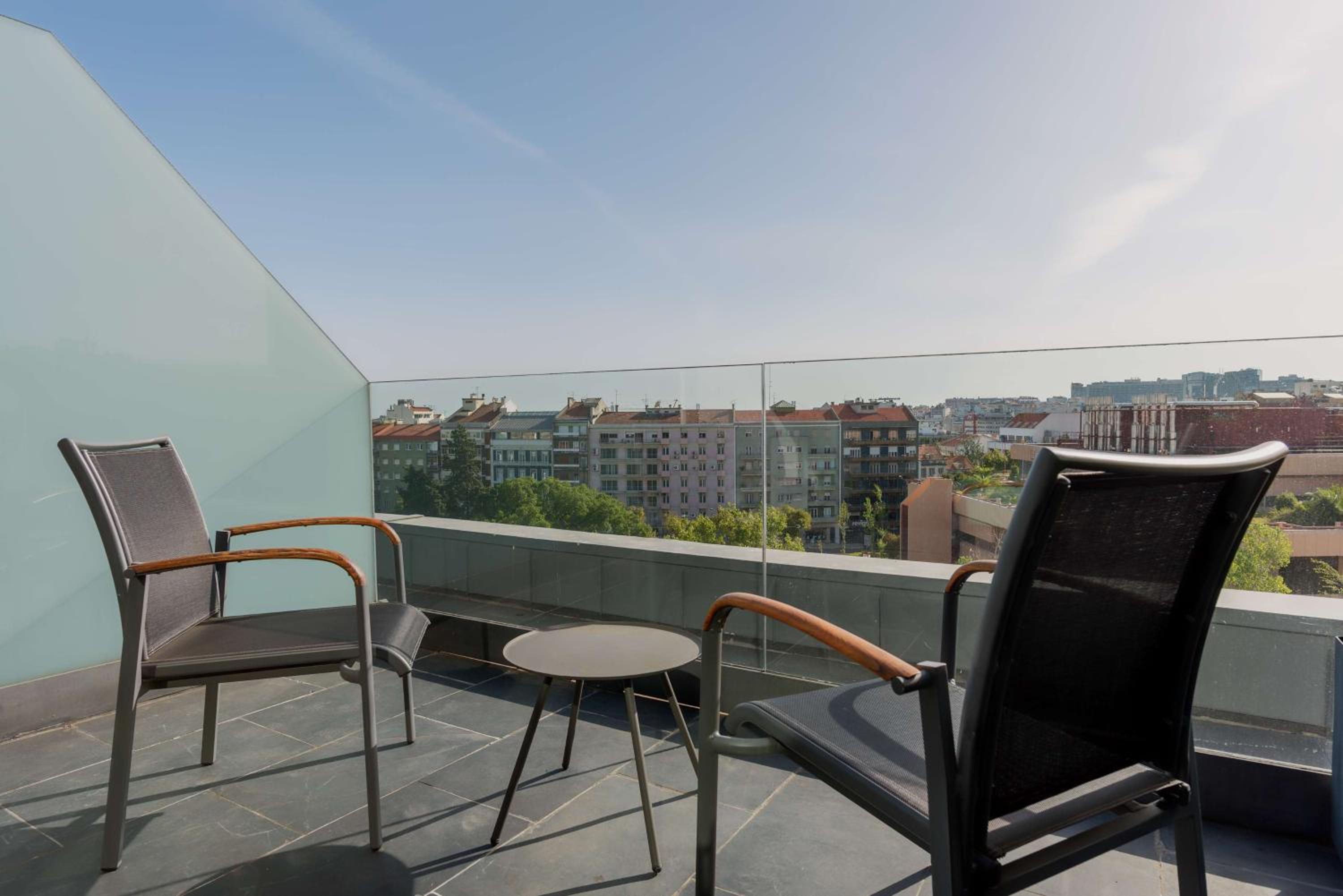King Premium with Terrace - Photo 2