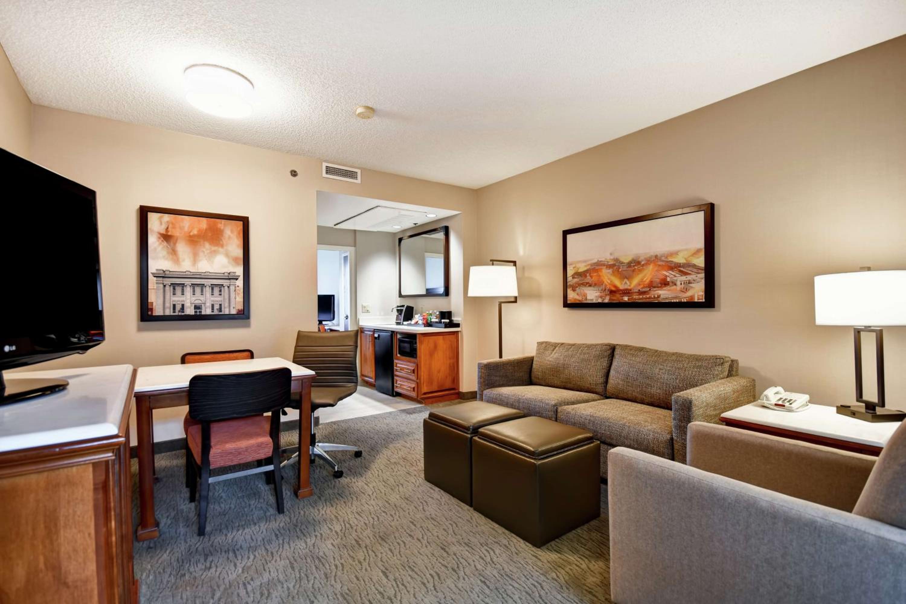 King Suite - Photo 6