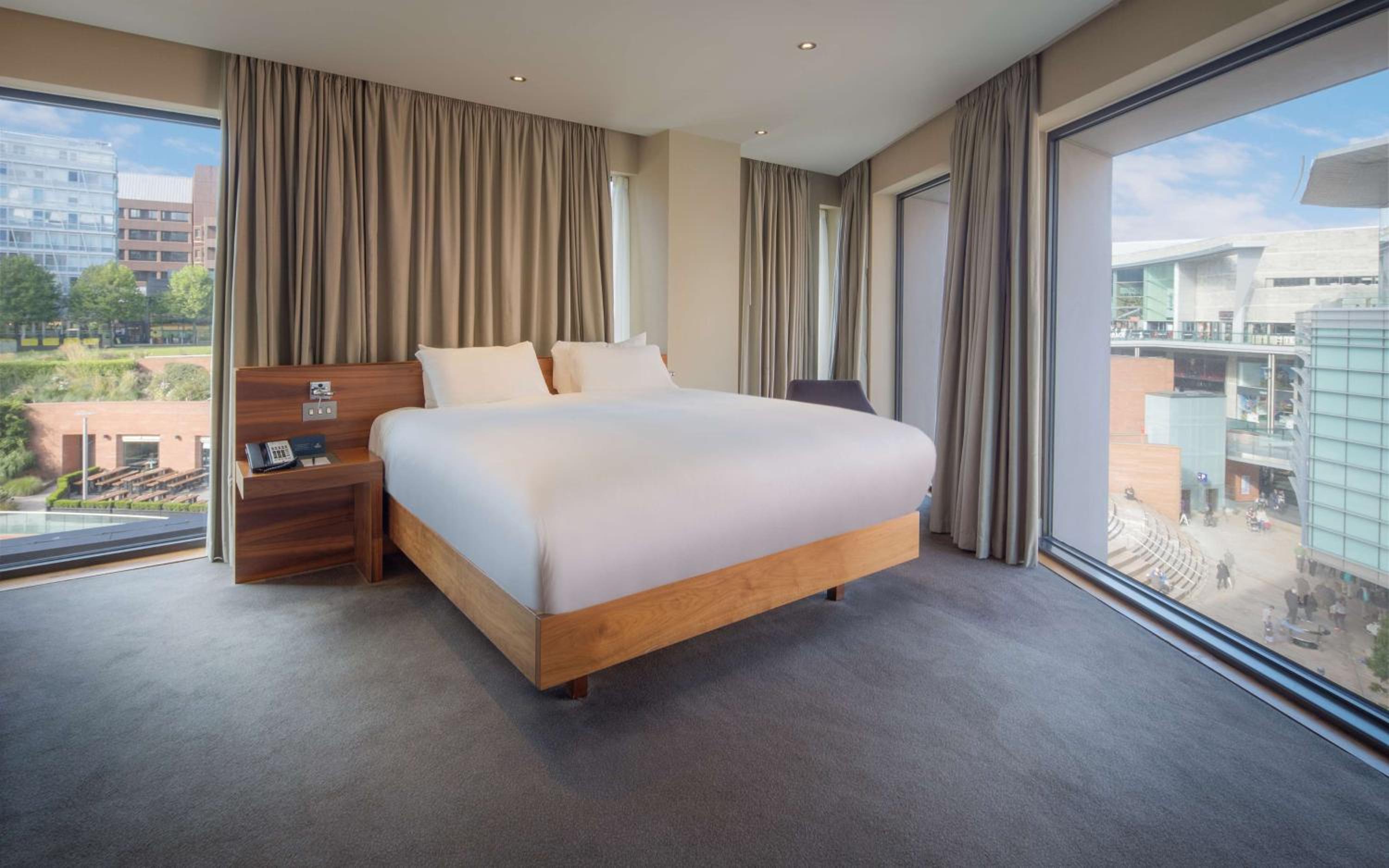 Executive Suite with Park View  - Photo 1