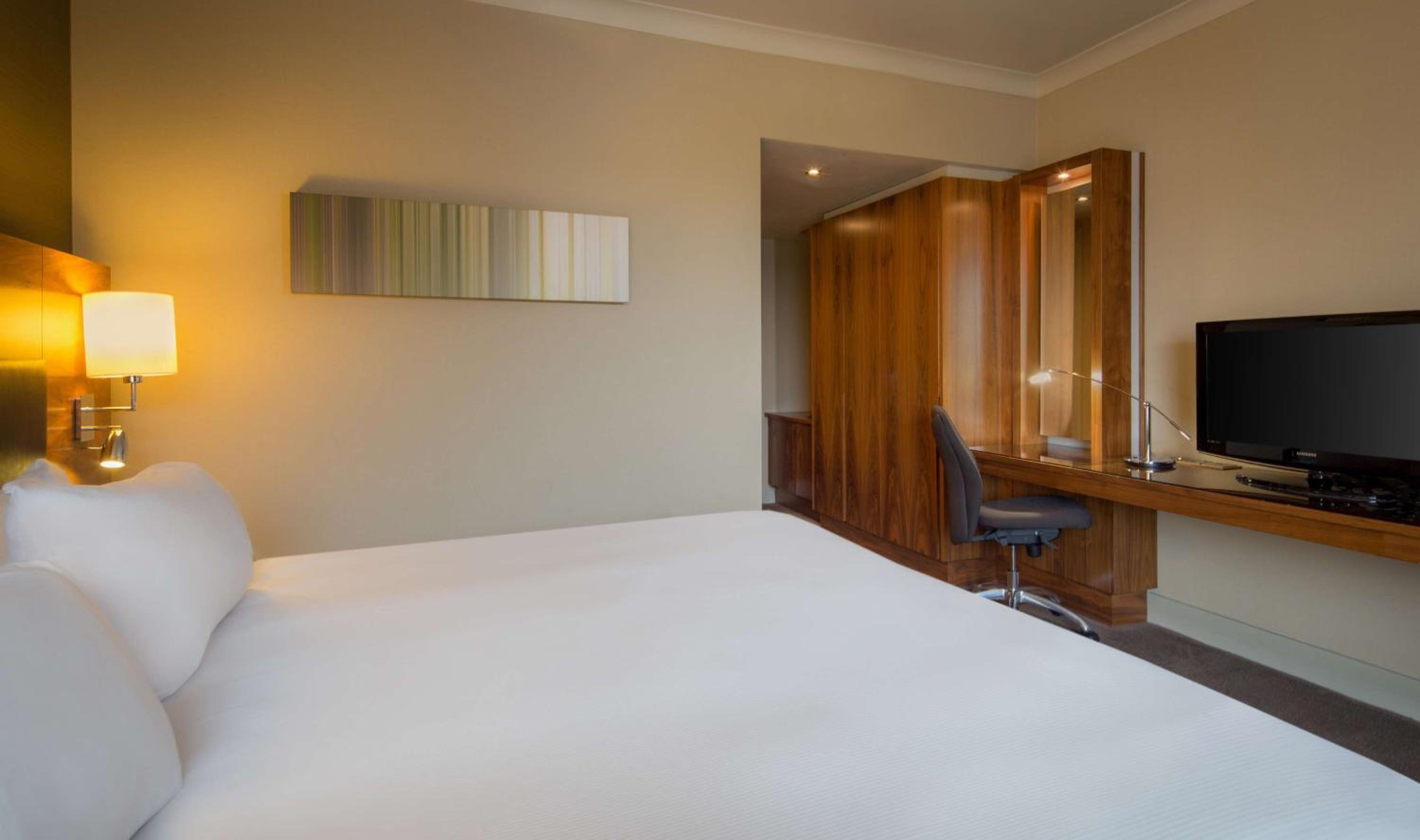 King Guest Room - Photo 1