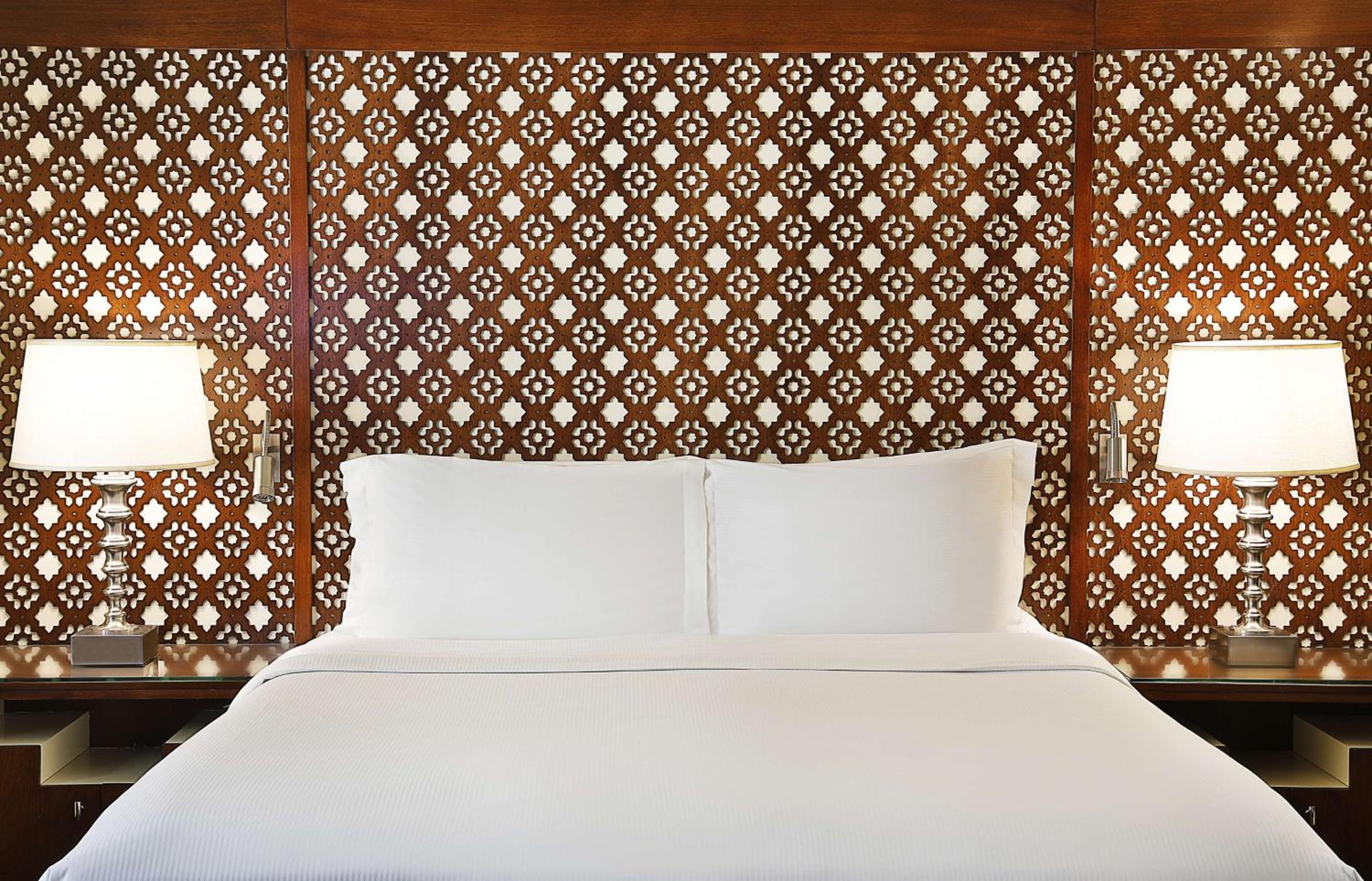 King Room with City View - Photo 2