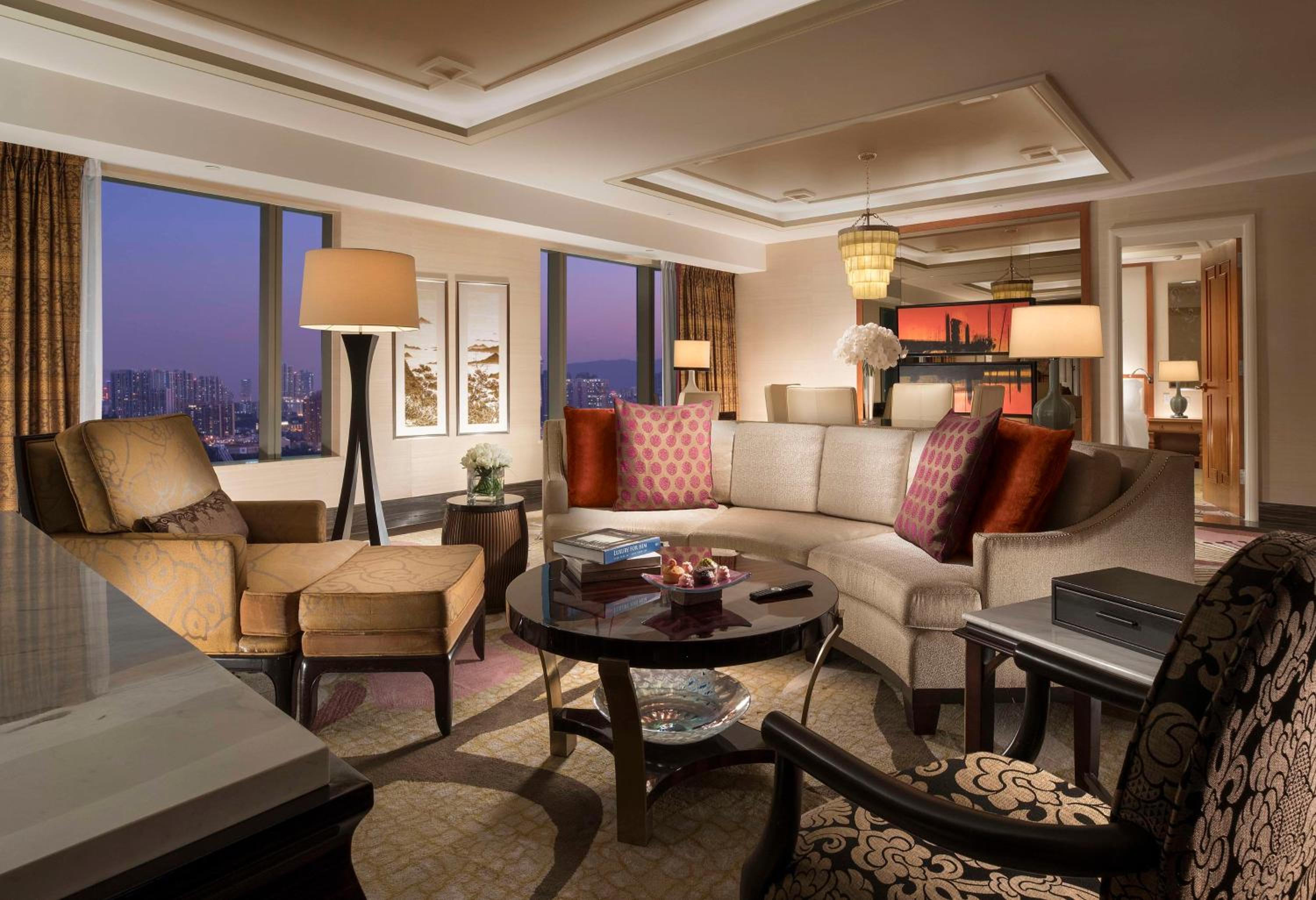 Premier King Suite with Eiffel Tower View - Photo 3