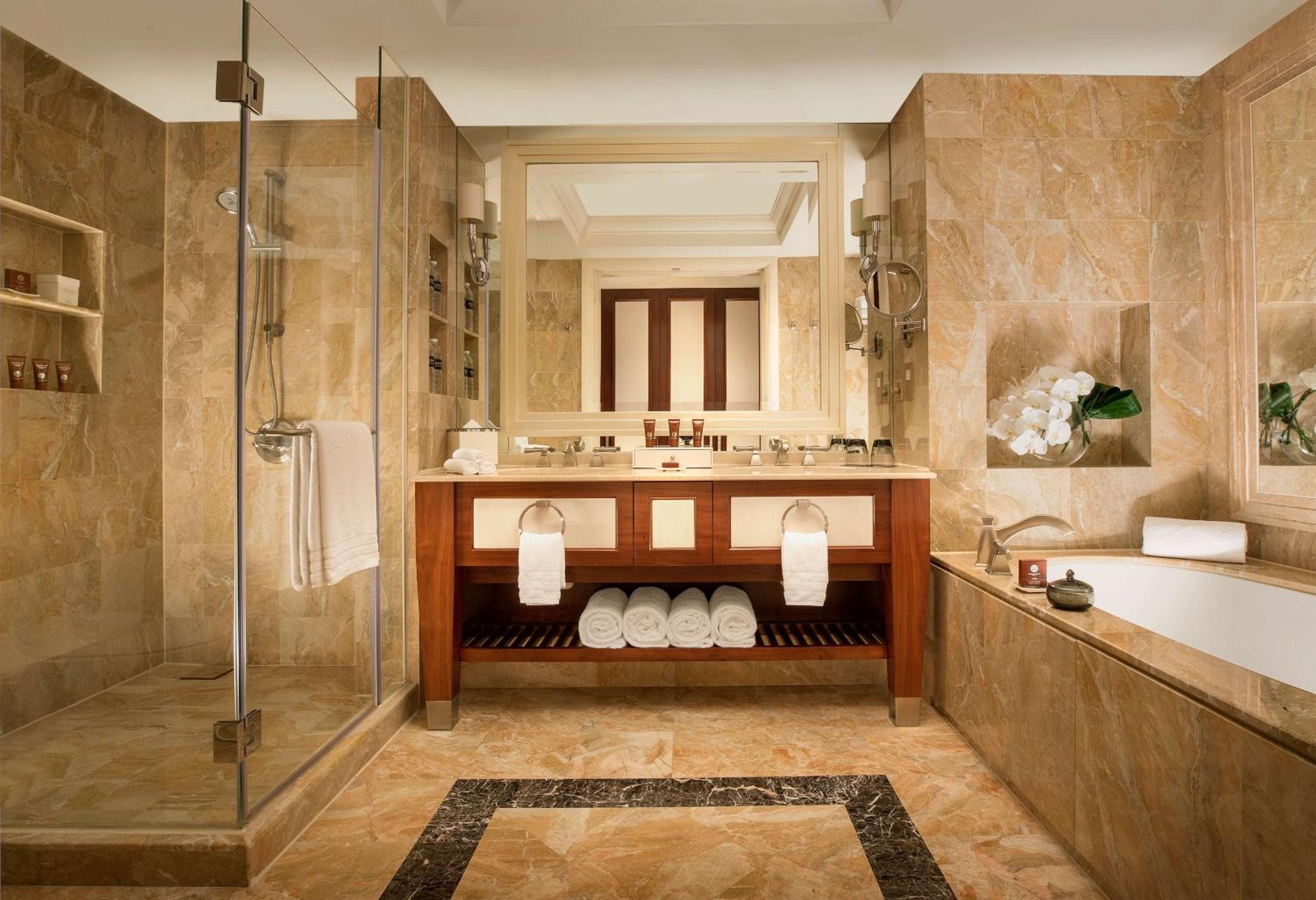 Deluxe King Room with Eiffel Tower View - Photo 1