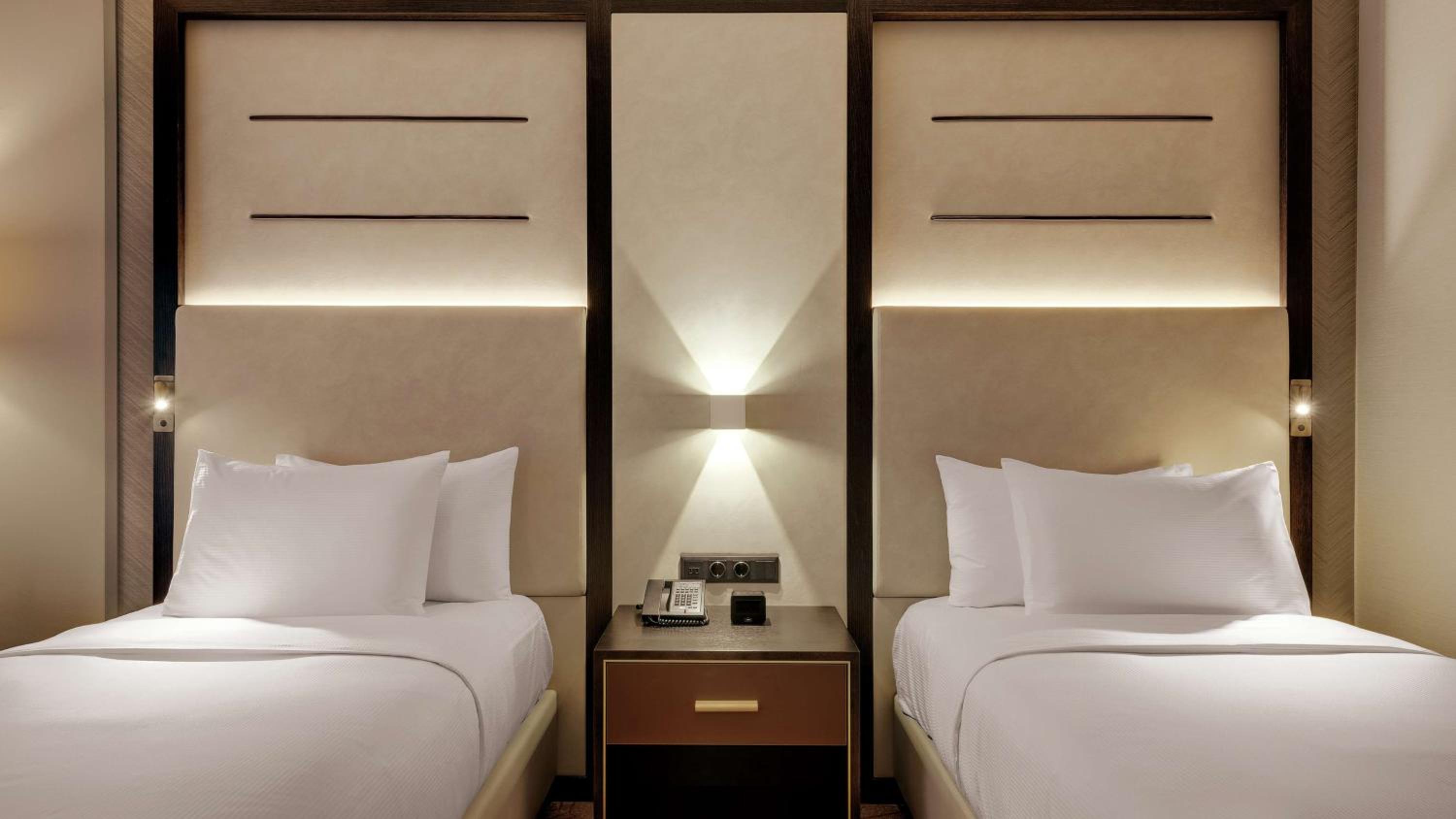 Twin Room - Photo 1