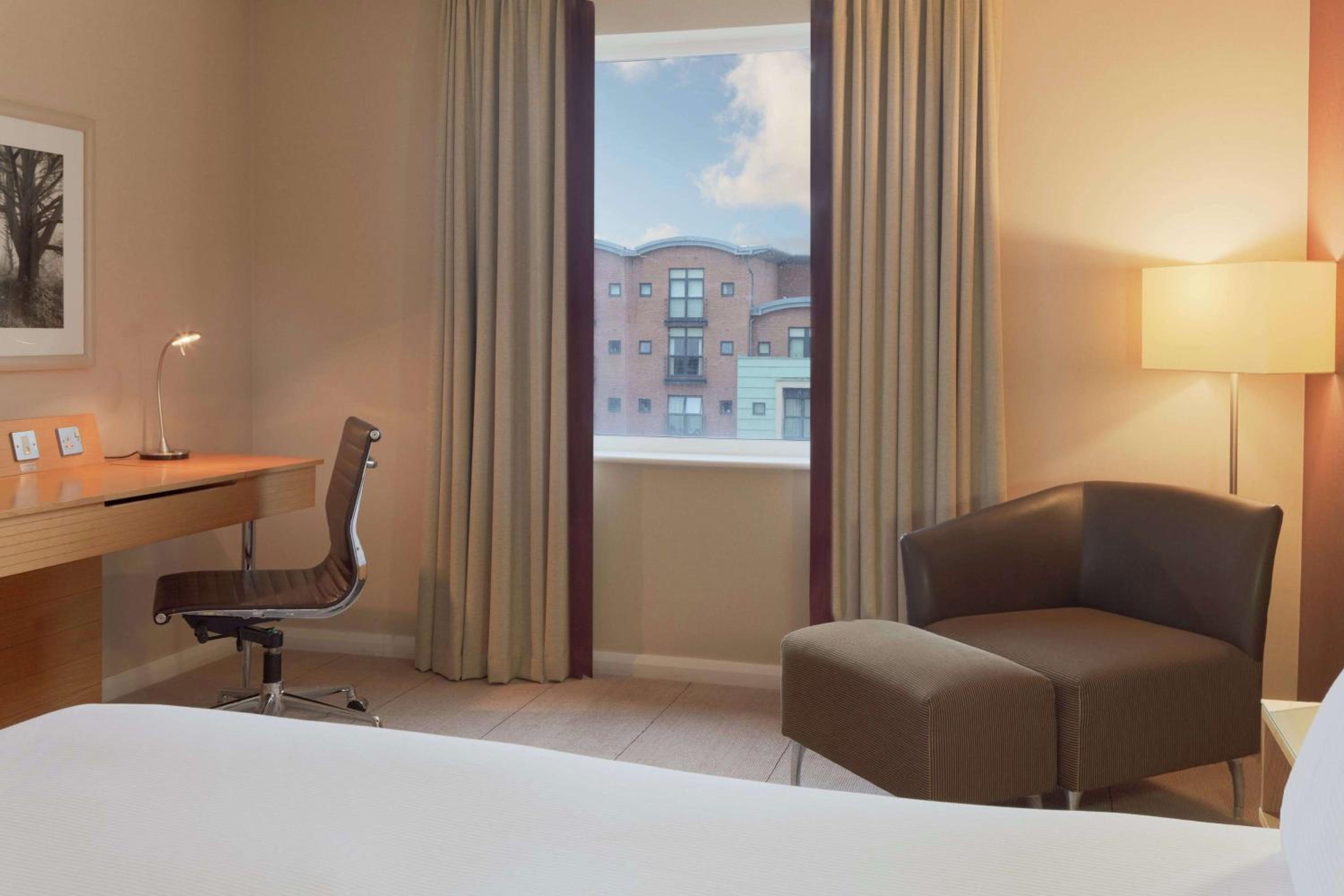Executive Double Room - Mobility Accessible photo 2