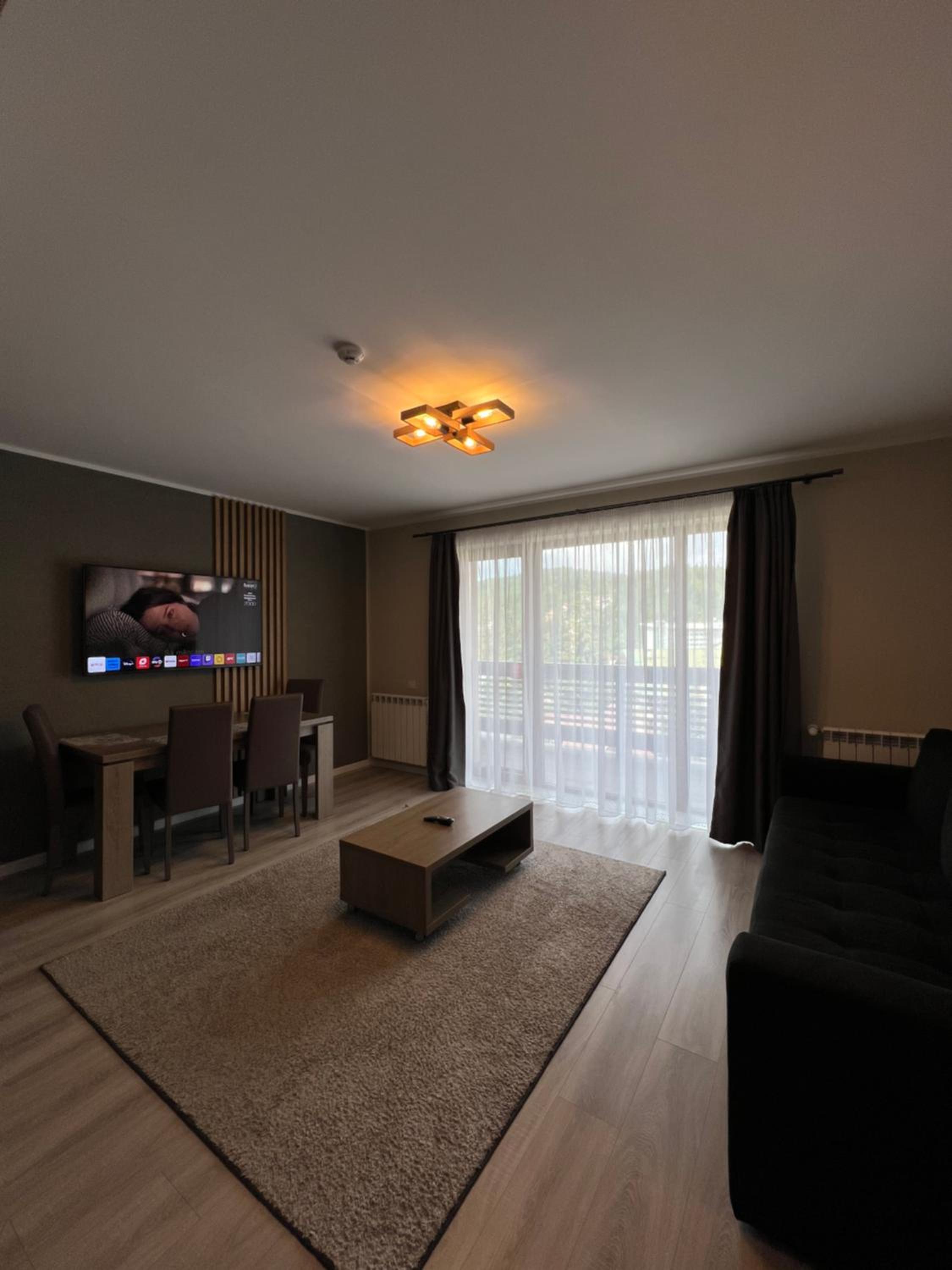 Apartment with Mountain View - Second Floor - Photo 1