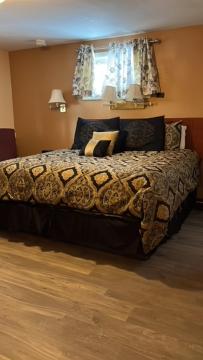 King Room with Balcony photo 1