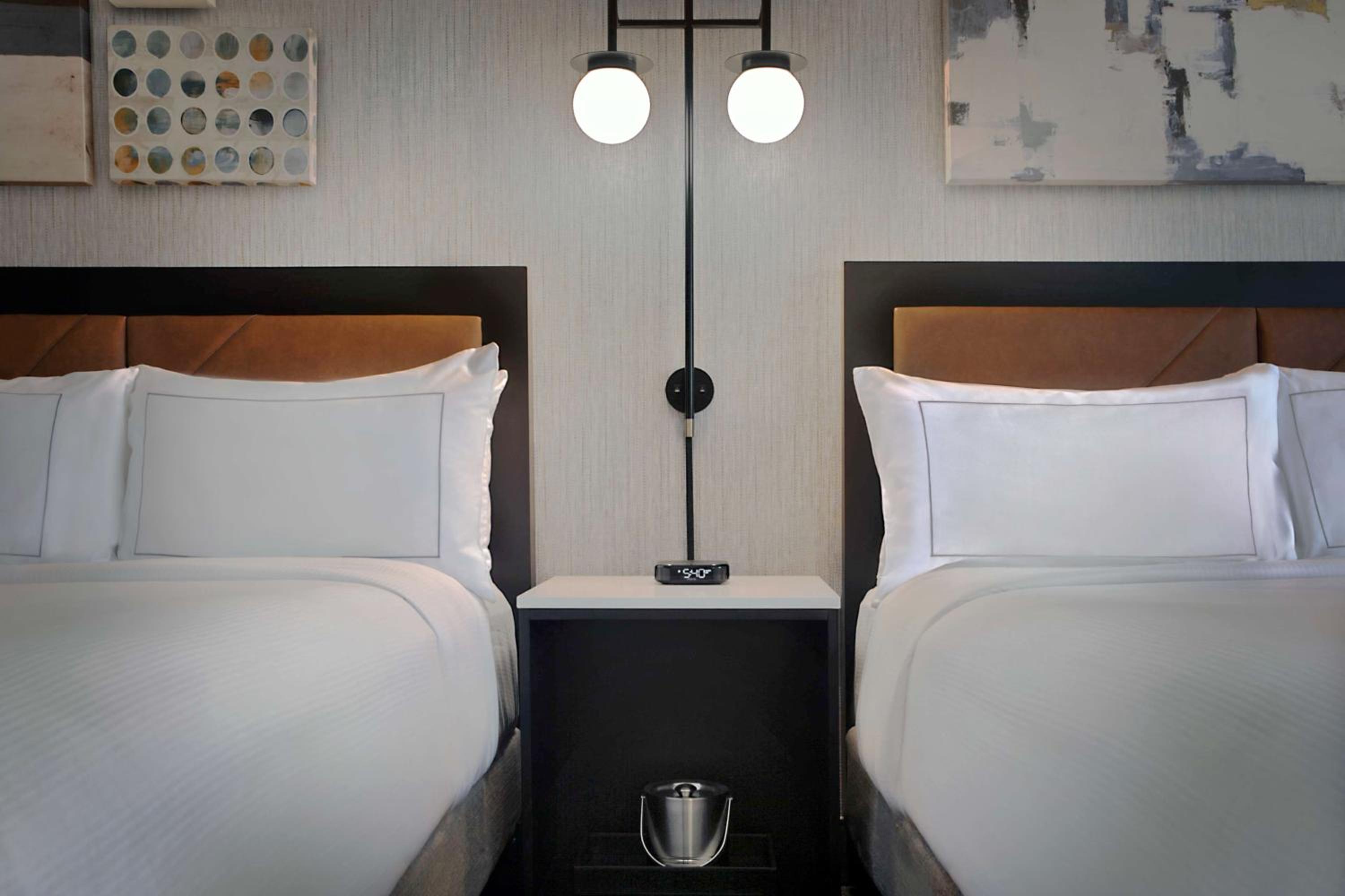 Premium Queen Room with Two Queen Beds - Photo 2