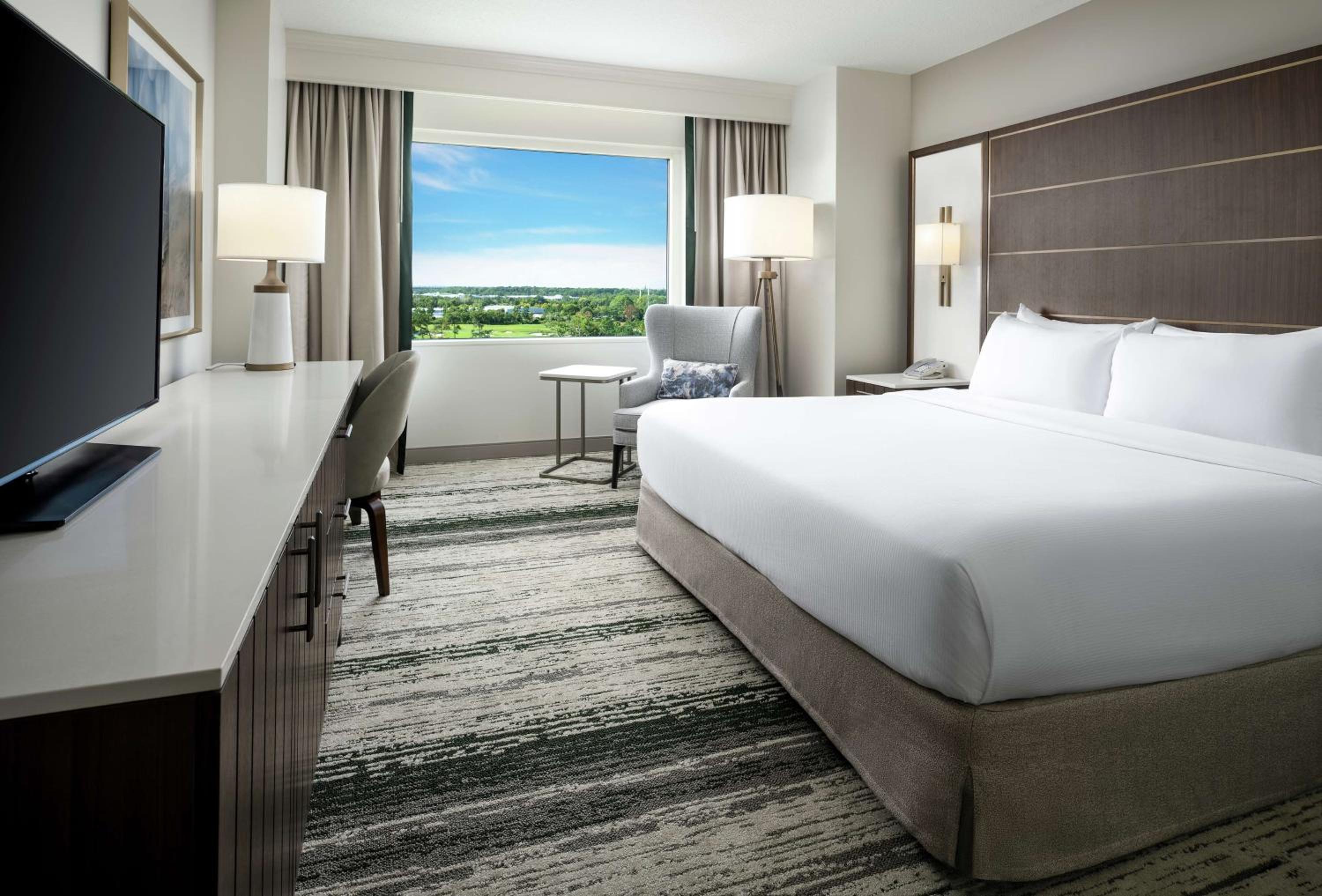 King Room - Hearing Accessible - Disney Hollywood Studios View