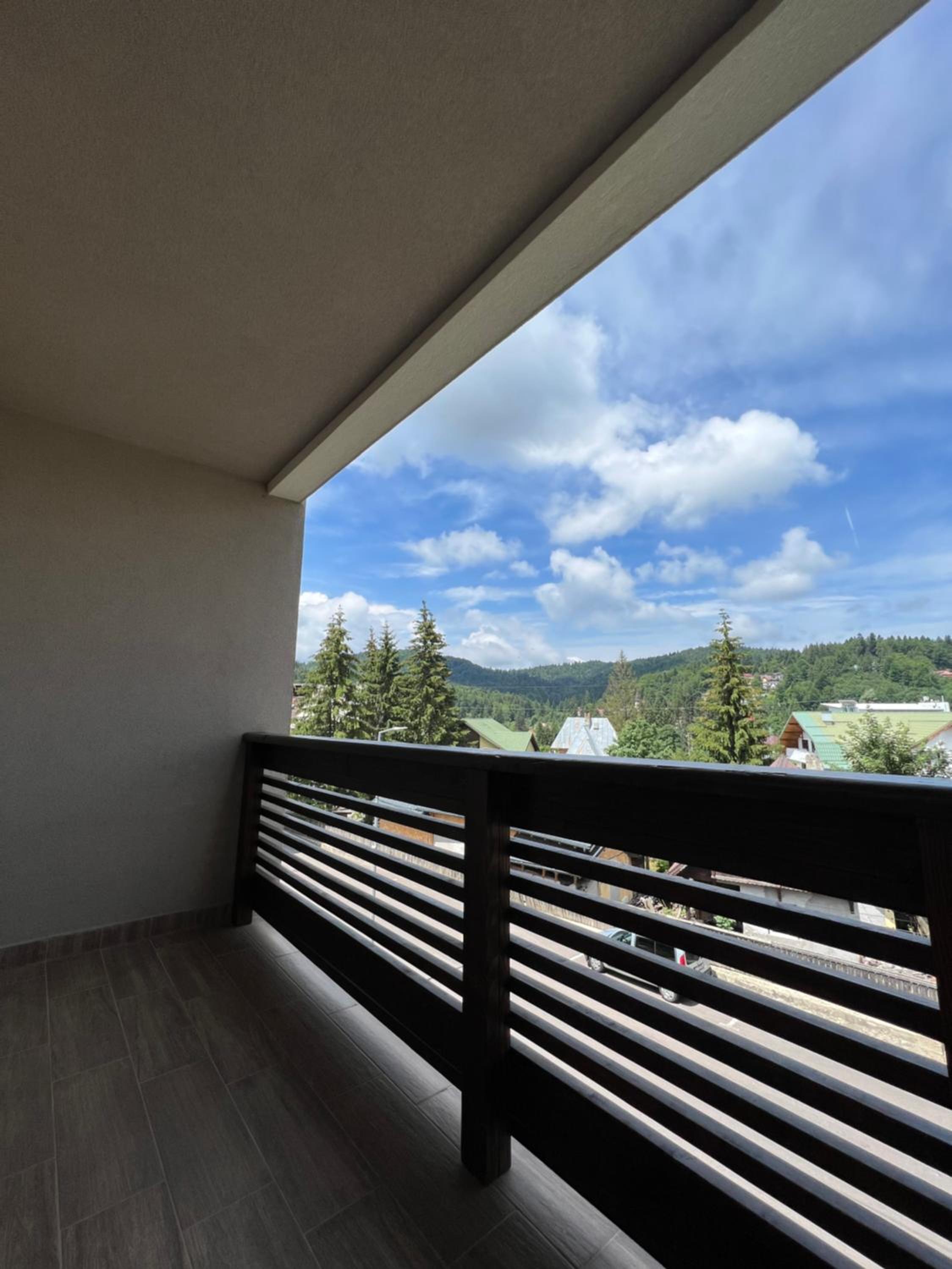 Apartment with Mountain View - First Floor - Photo 18