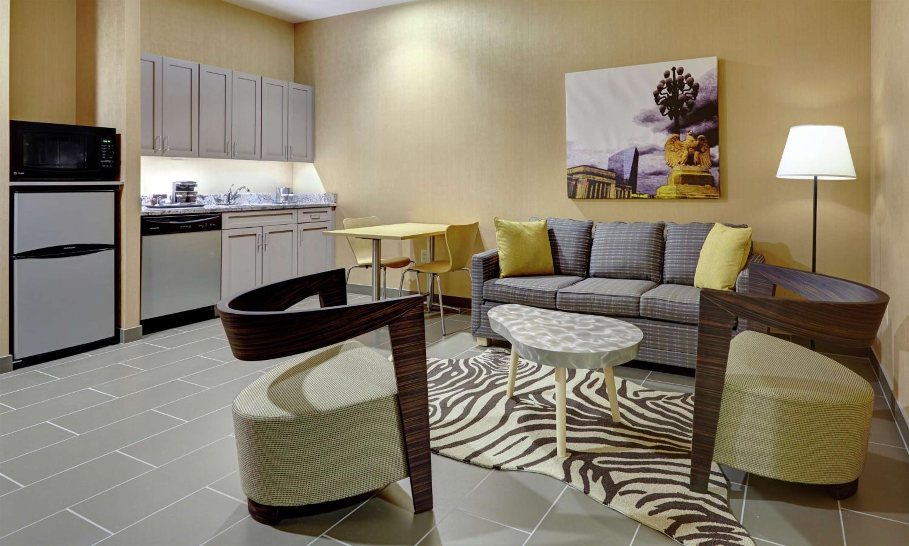 King Suite with Kitchenette - Photo 1