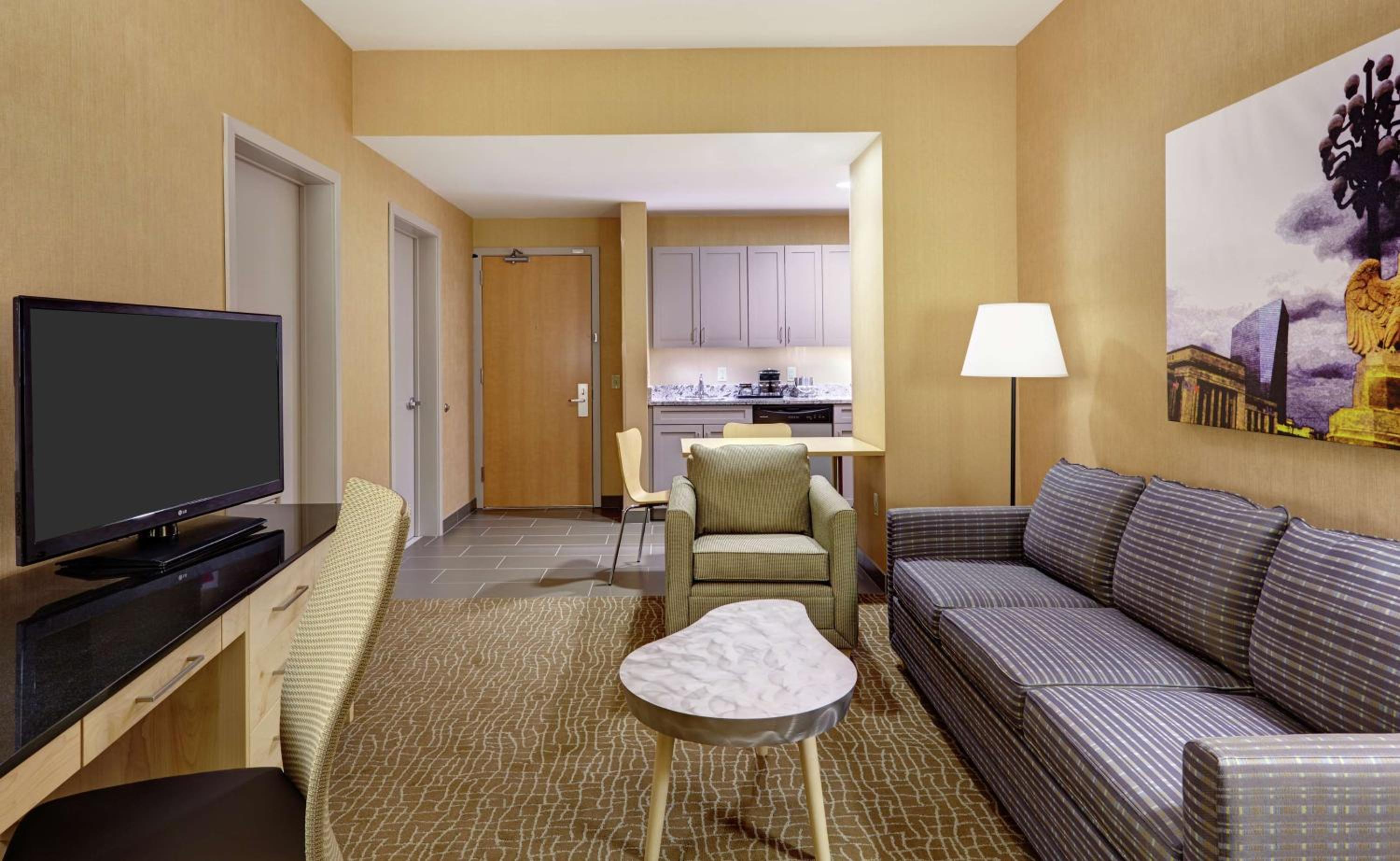 King Suite with Kitchenette - Photo 2