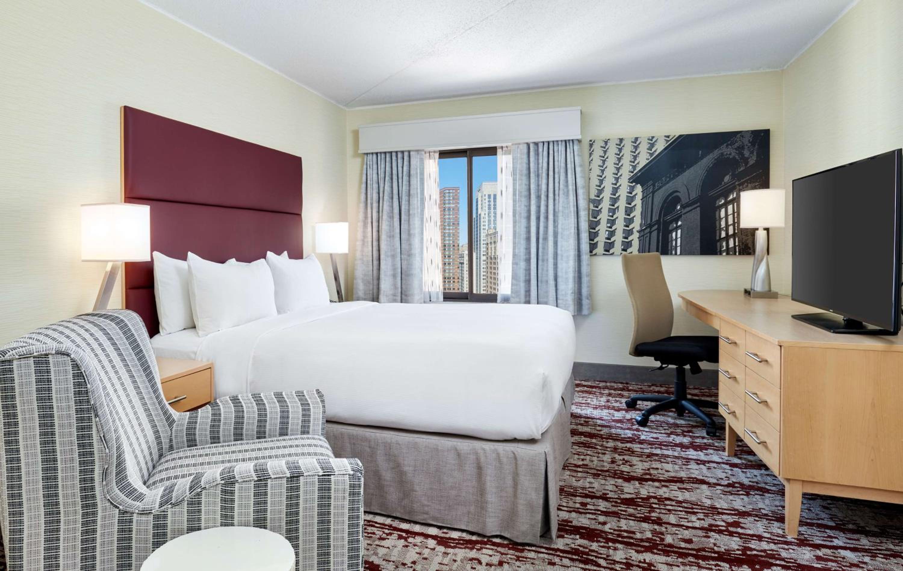 Standard King Room - Photo 2