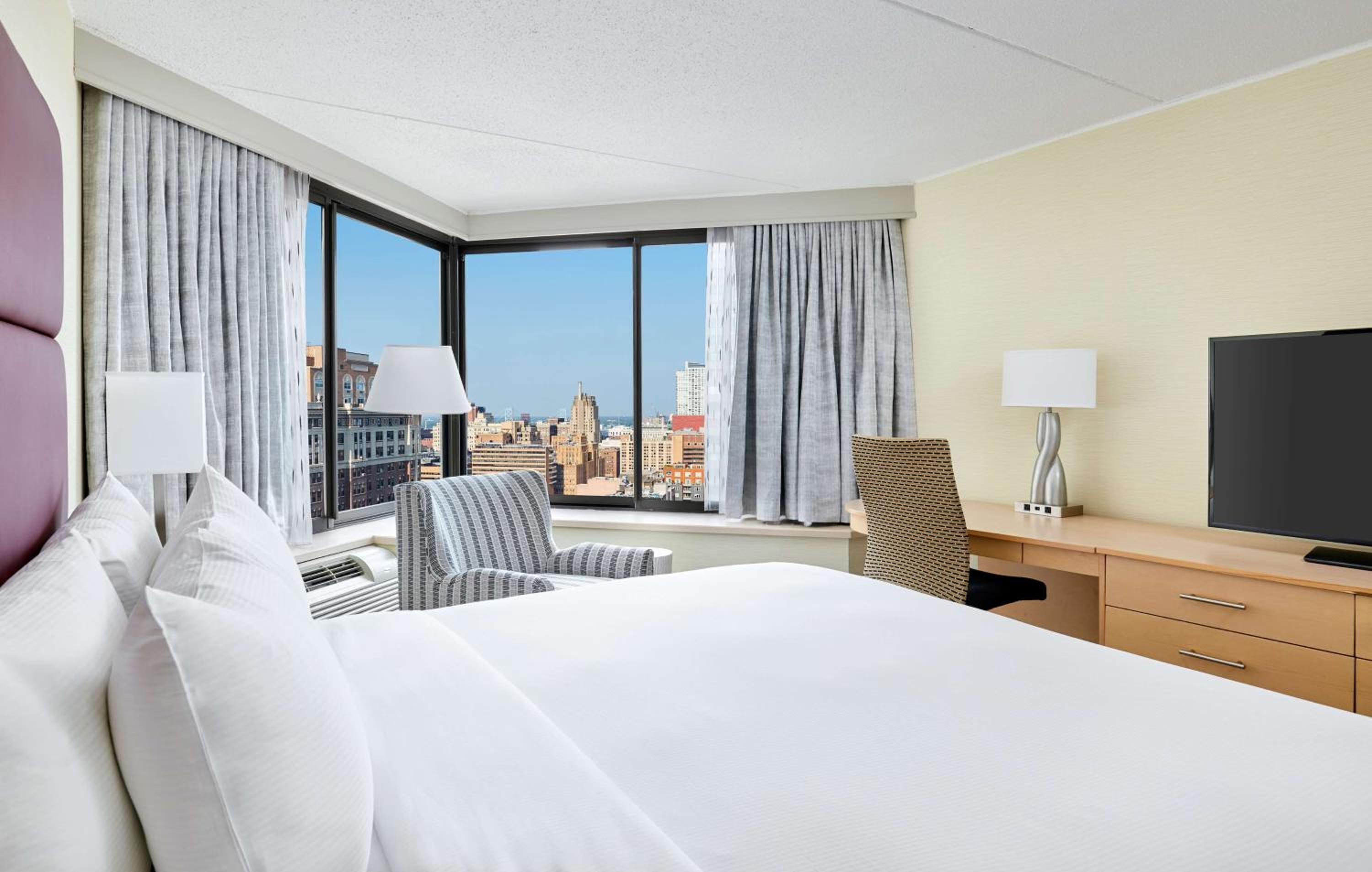Standard King Room - Photo 4