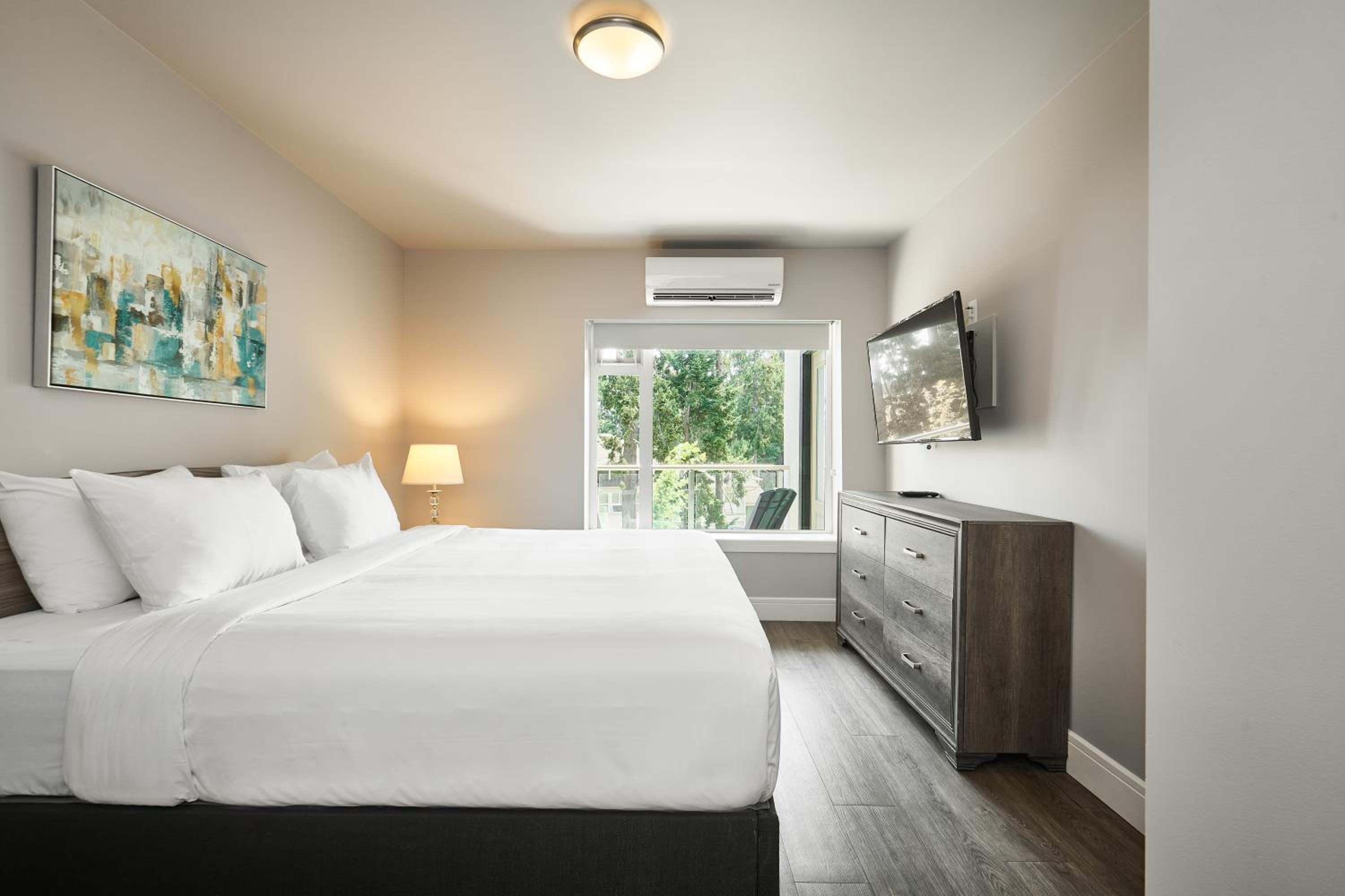  1BR King - Photo 7