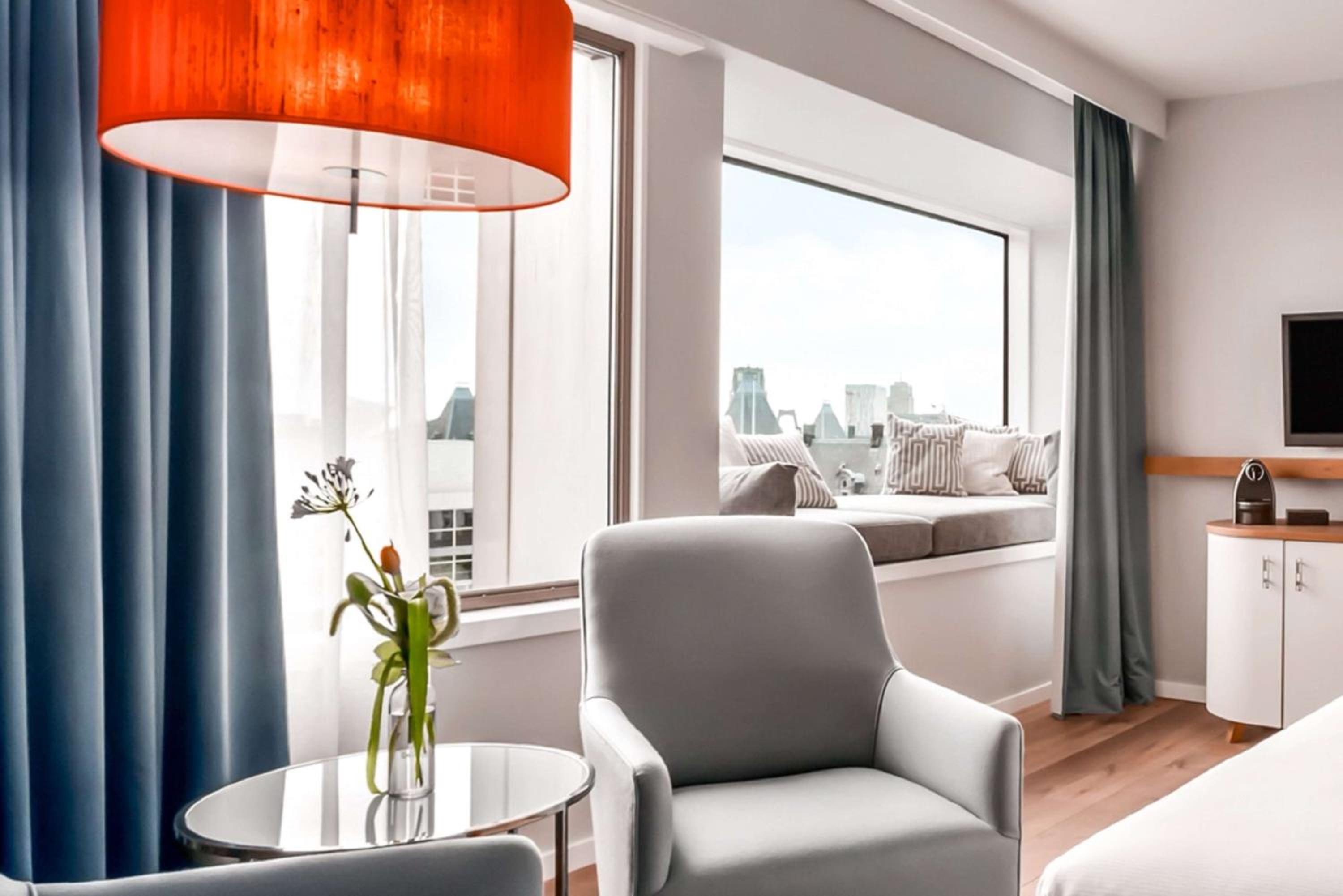 Junior King Suite - Lounge Access - Photo 5