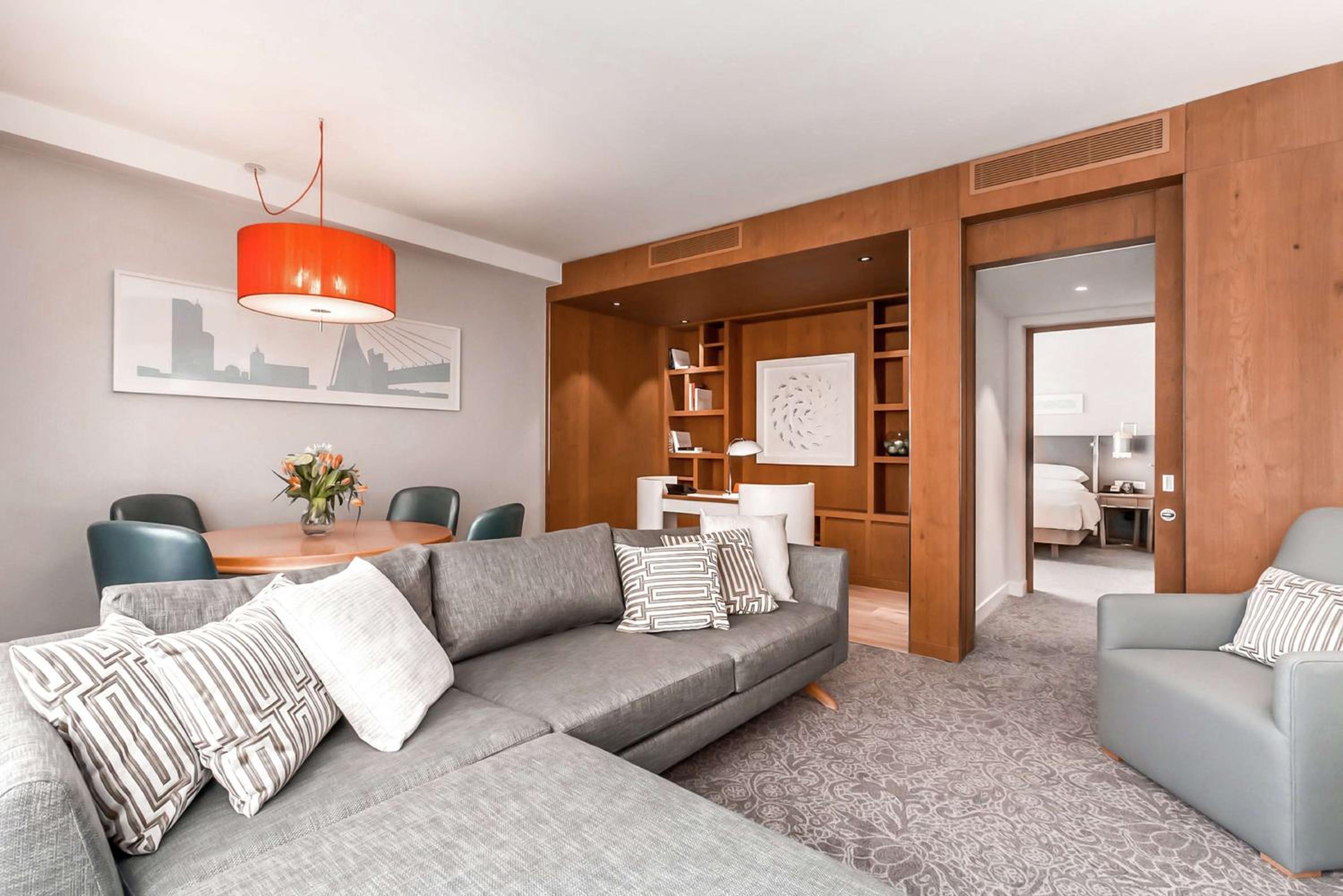 Executive King Suite with Lounge Access - Photo 4