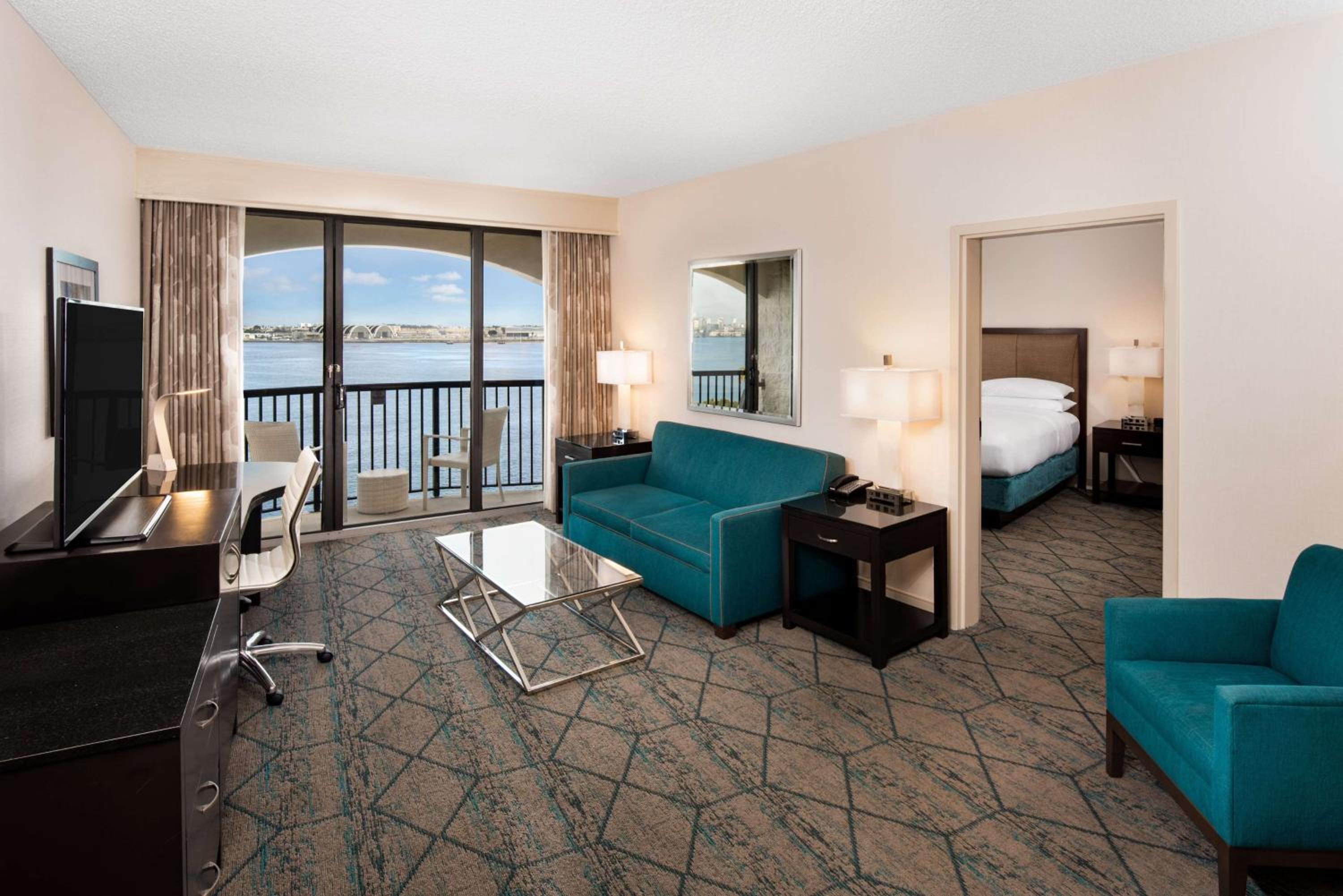 One-Bedroom King Suite with Harbor View