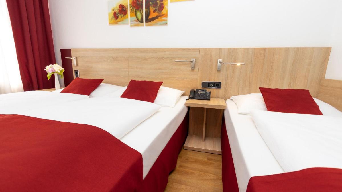 Comfort Triple Room photo 3