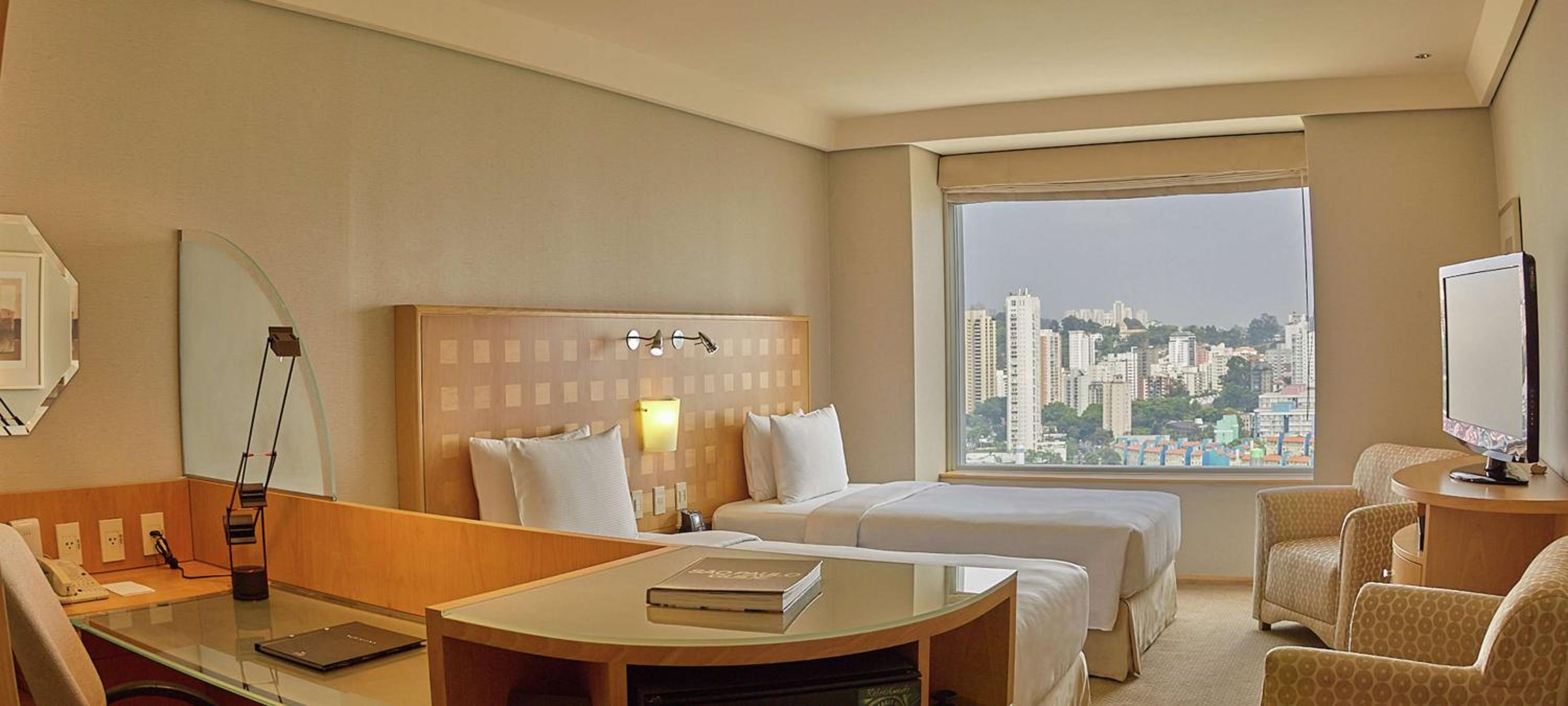 2 Twin Bed Deluxe Room - Photo 2
