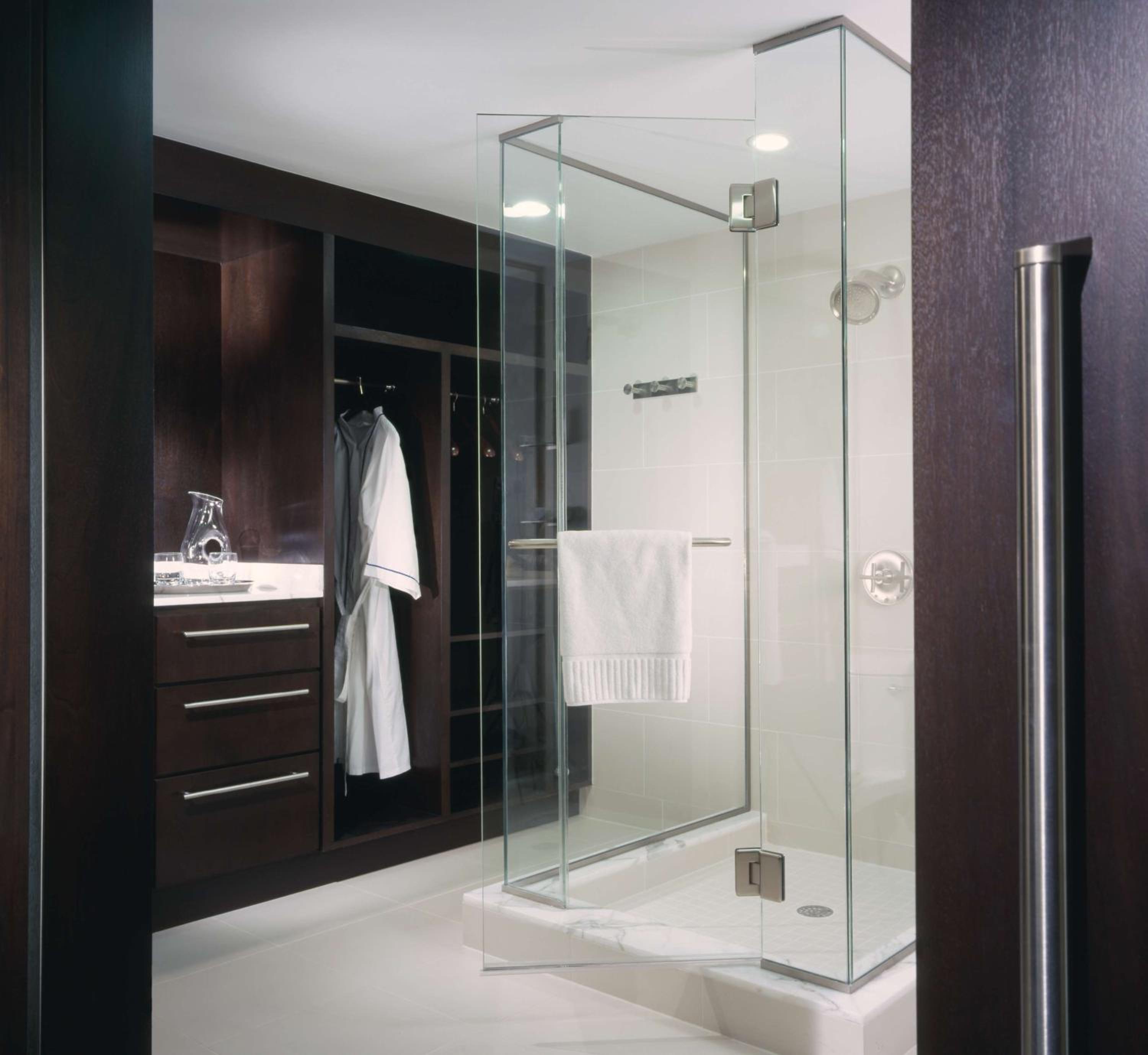 Deluxe Queen Room - Photo 2