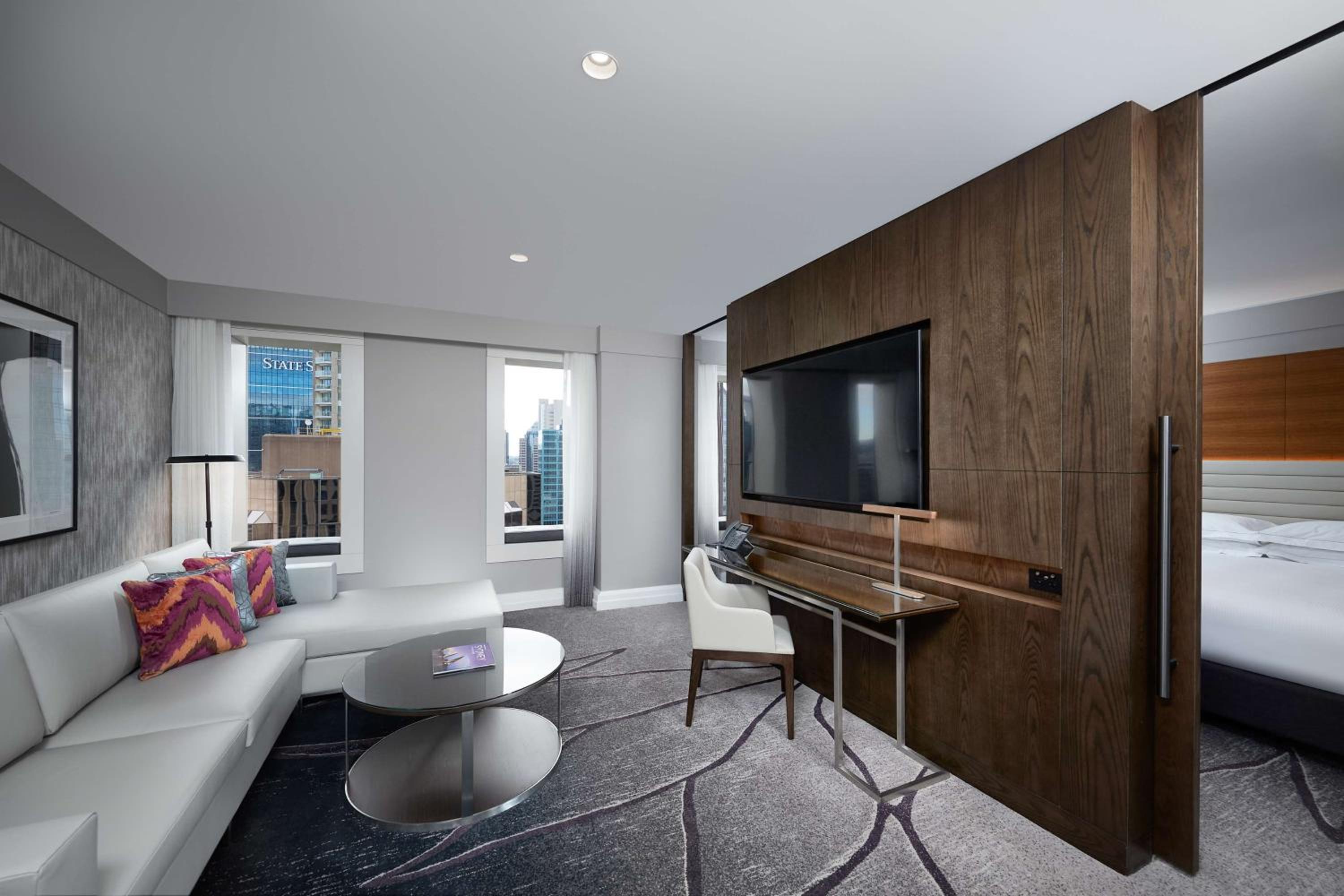 Executive Suite thumbnail 5