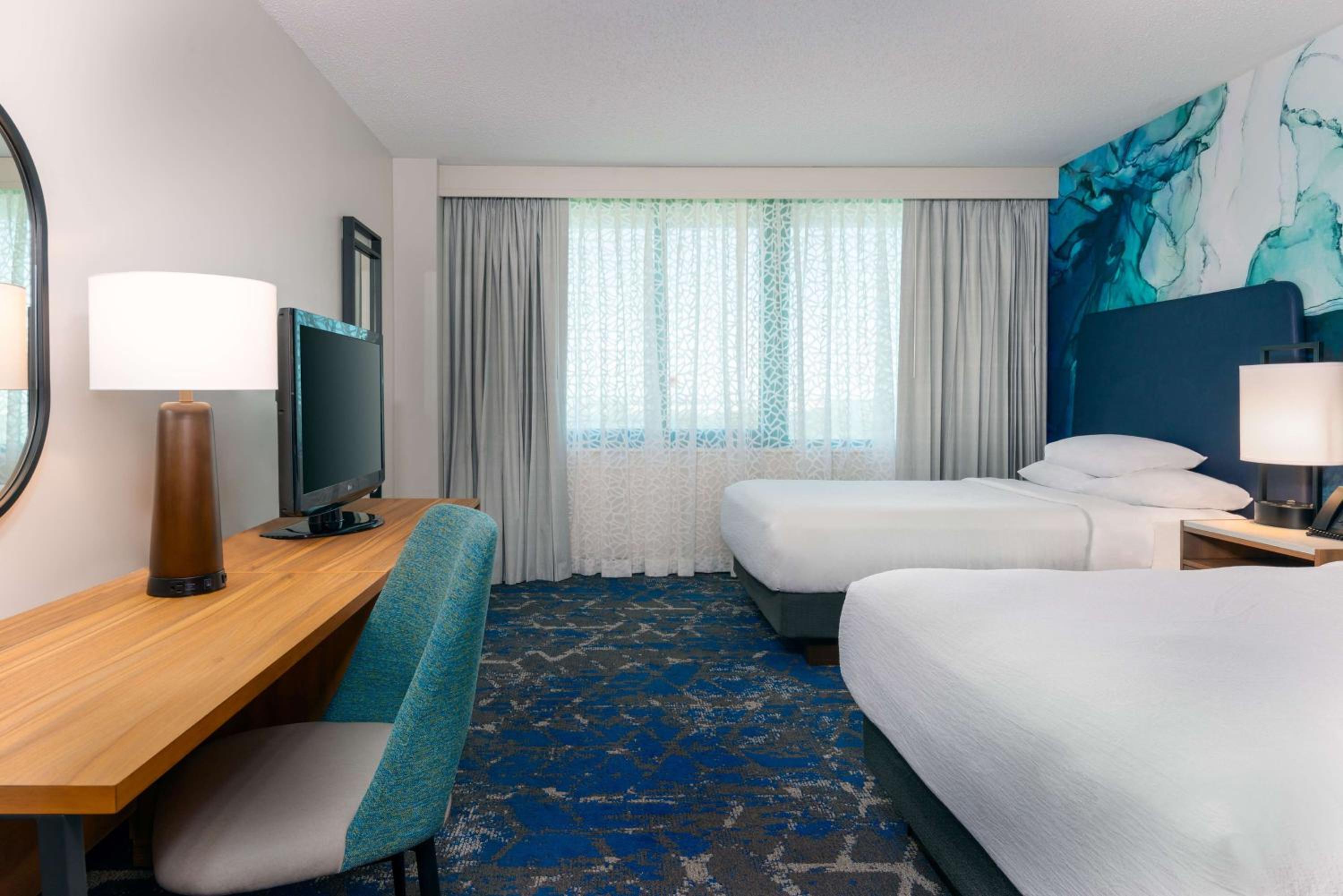 Suite with Two Double Beds - Non-Smoking - Photo 4