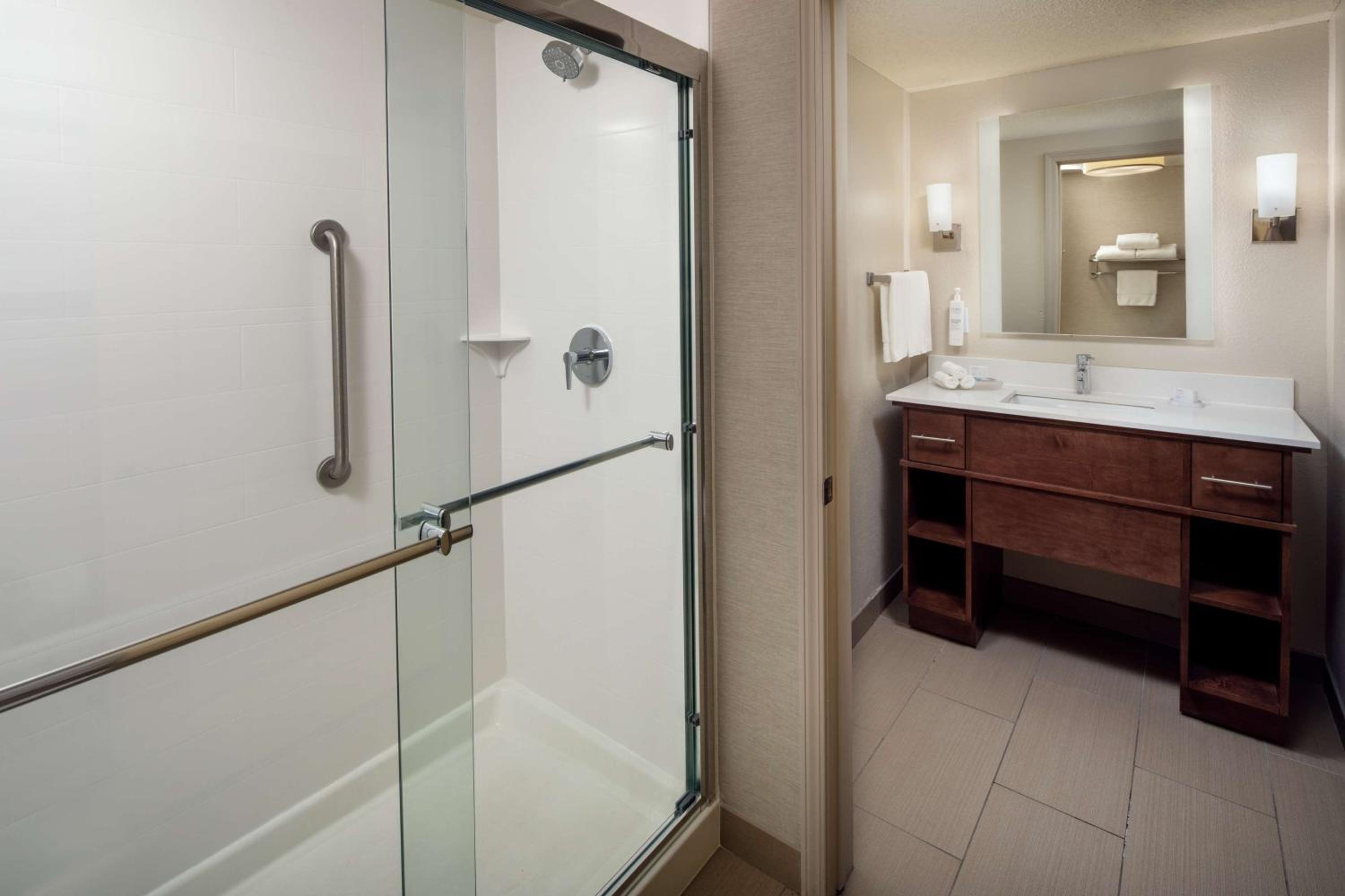 King Studio Suite - Photo 5