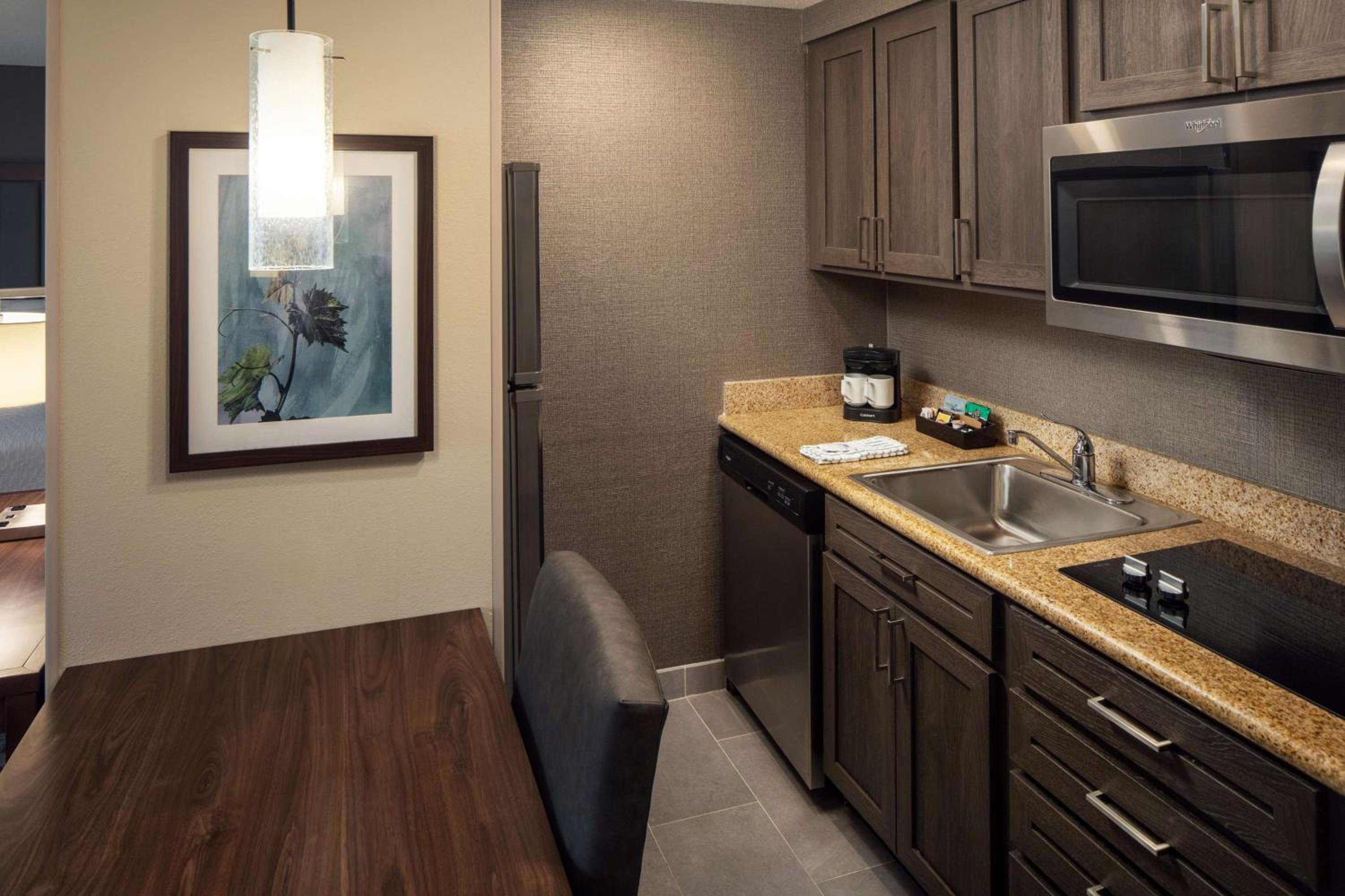 King Studio Suite - Photo 4