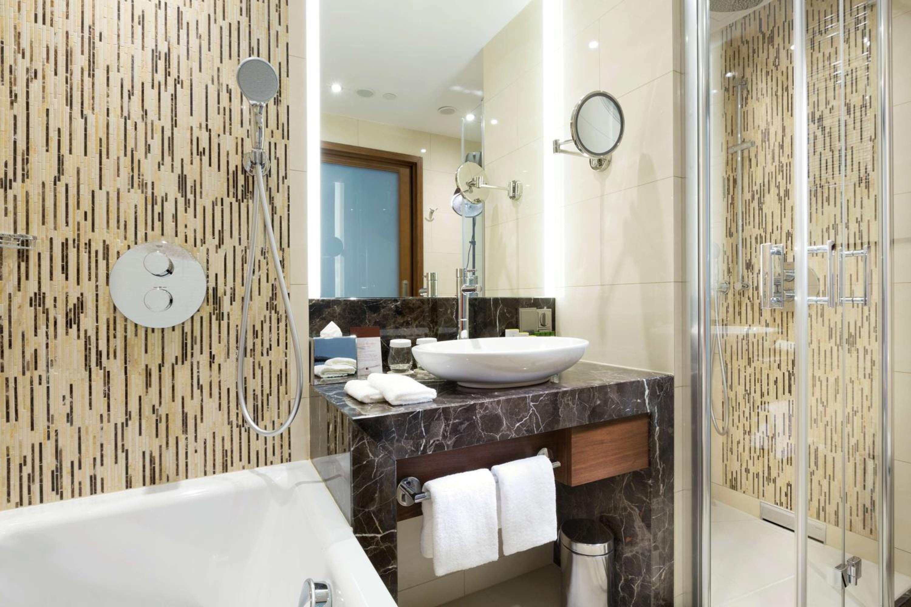 King Suite photo 3
