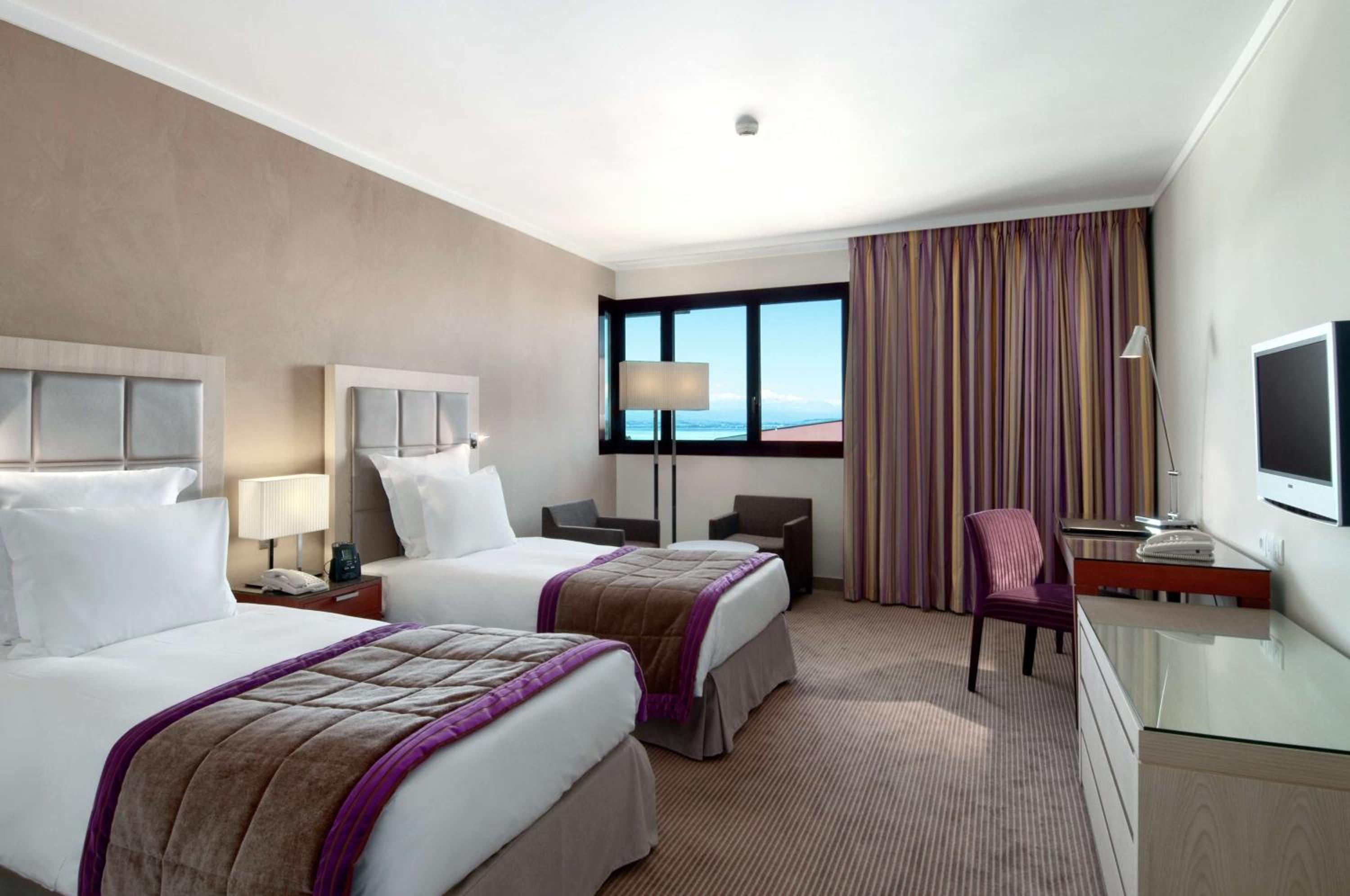 Twin Room - Photo 1