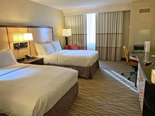 Deluxe Double Room with Two Double Beds - Non-Smoking photo 1
