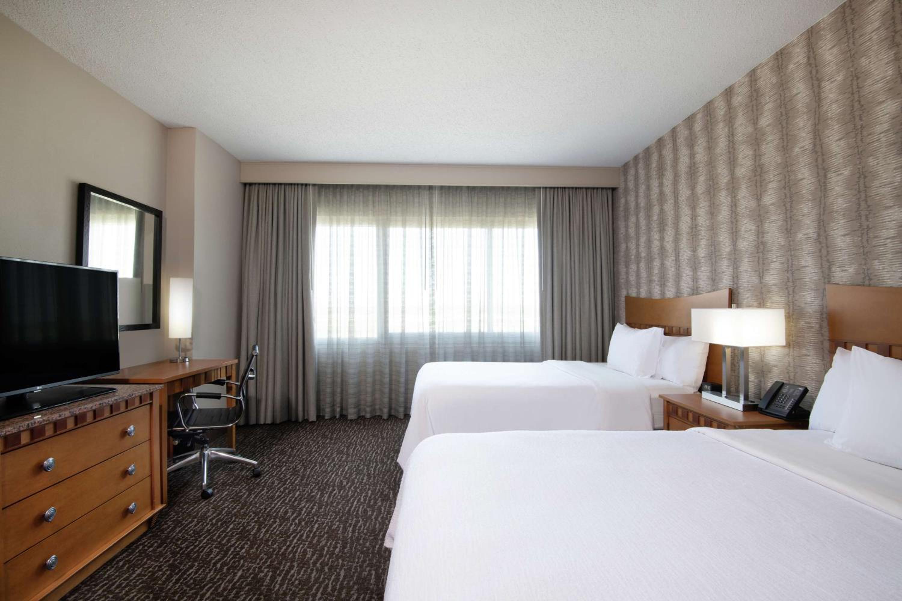Suite with Two Double Beds - Photo 2