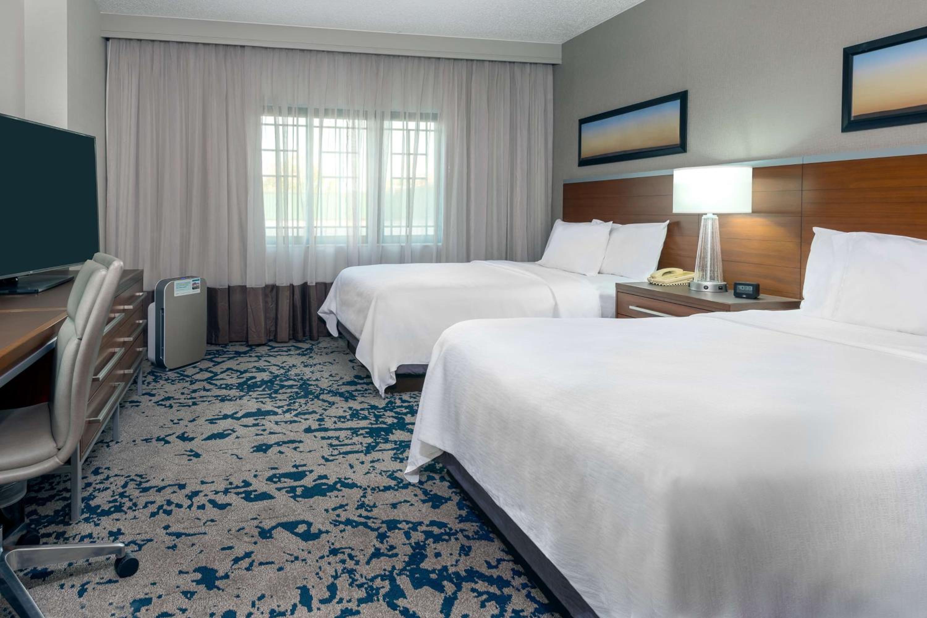 Queen Suite with Two Queen Beds - Wellness Allergy Friendly - Photo 1