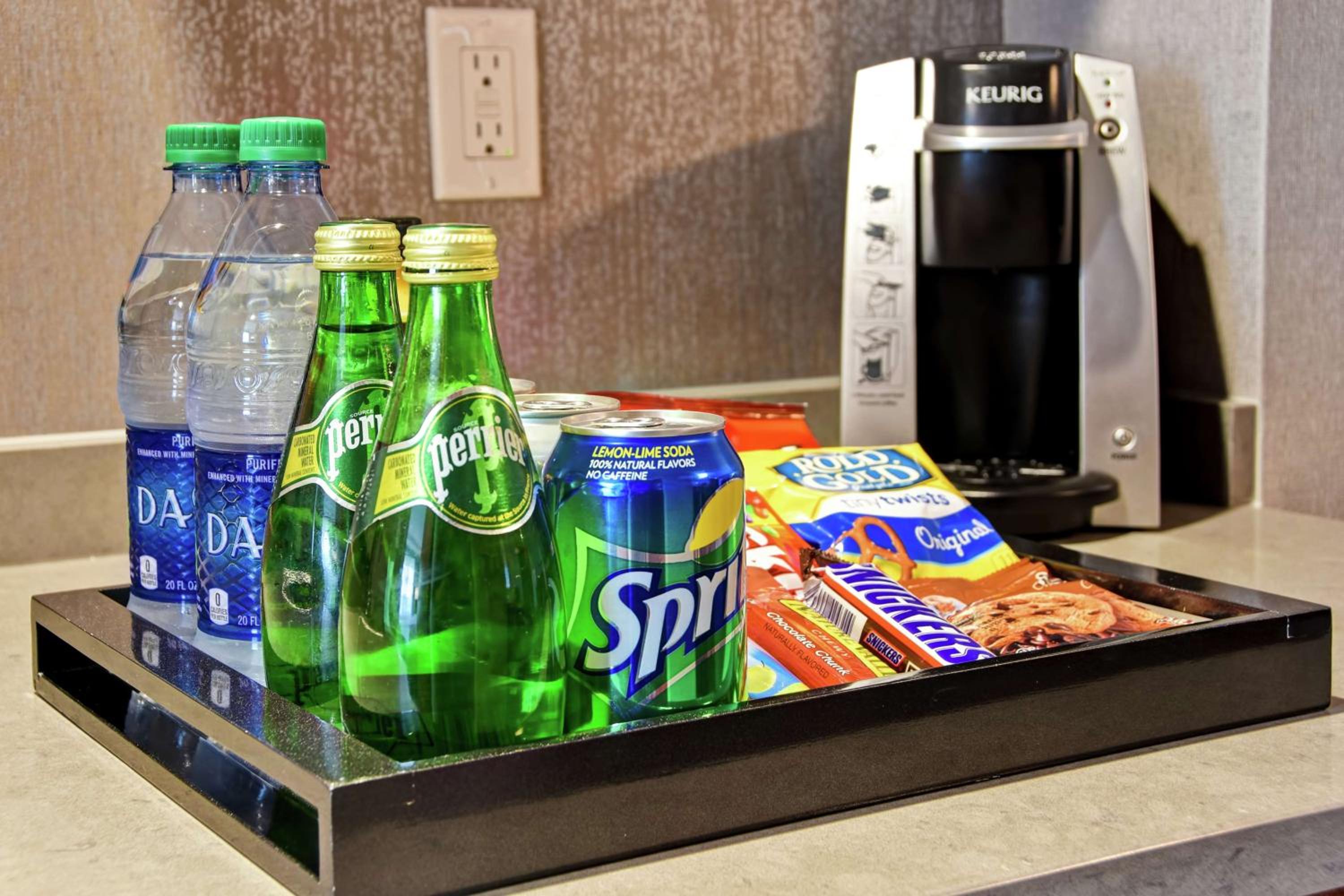 Premium King Suite - Non-Smoking