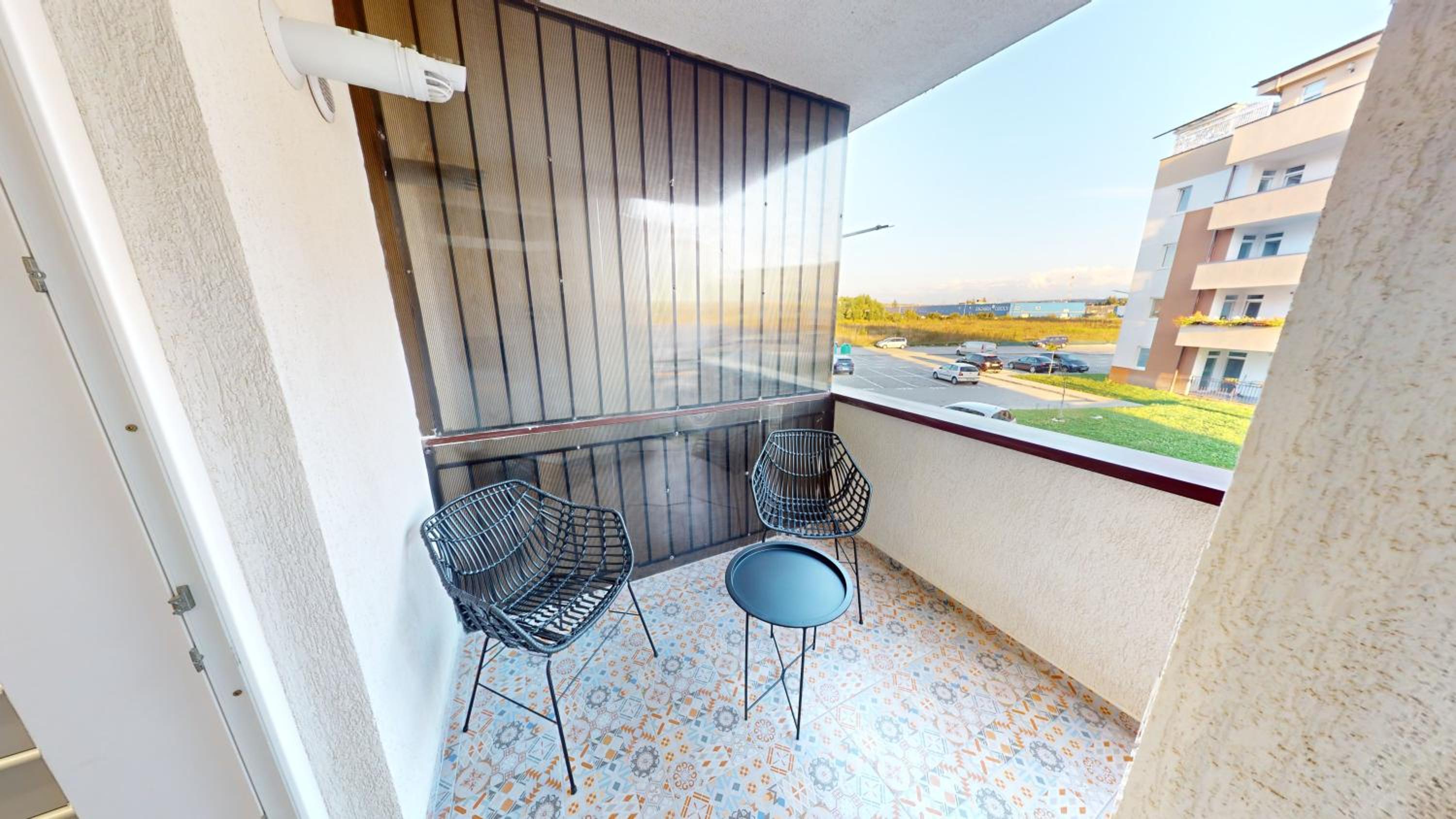 Studio with Balcony - Photo 18