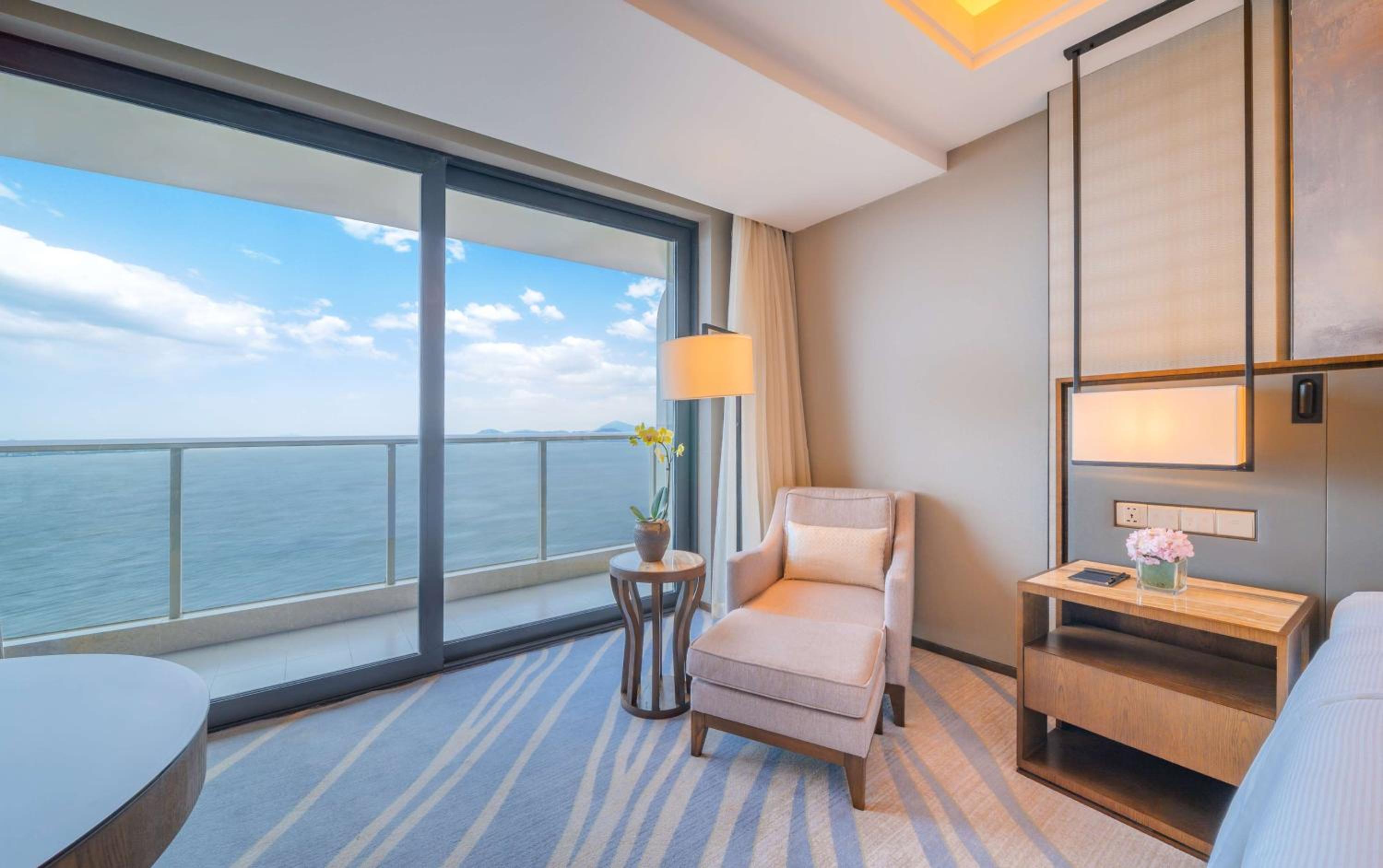 Executive Sea View King Room