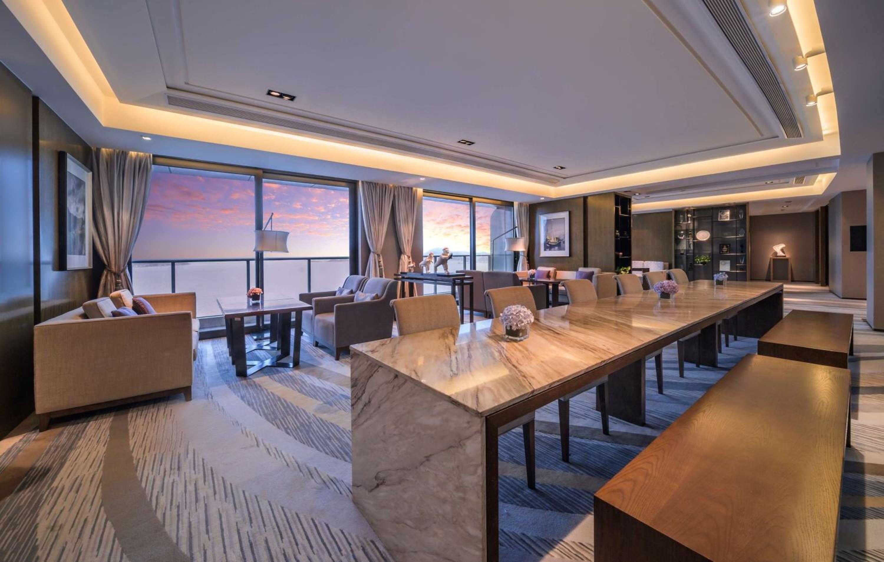 Executive Suite photo 3