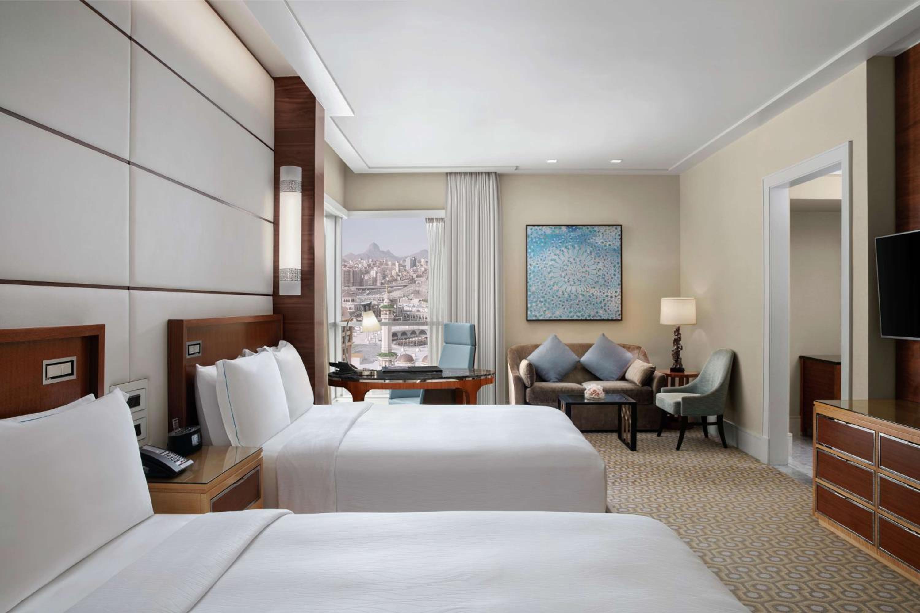 Executive Queen Room with Two Queen Beds and Partial Haram View thumbnail 5