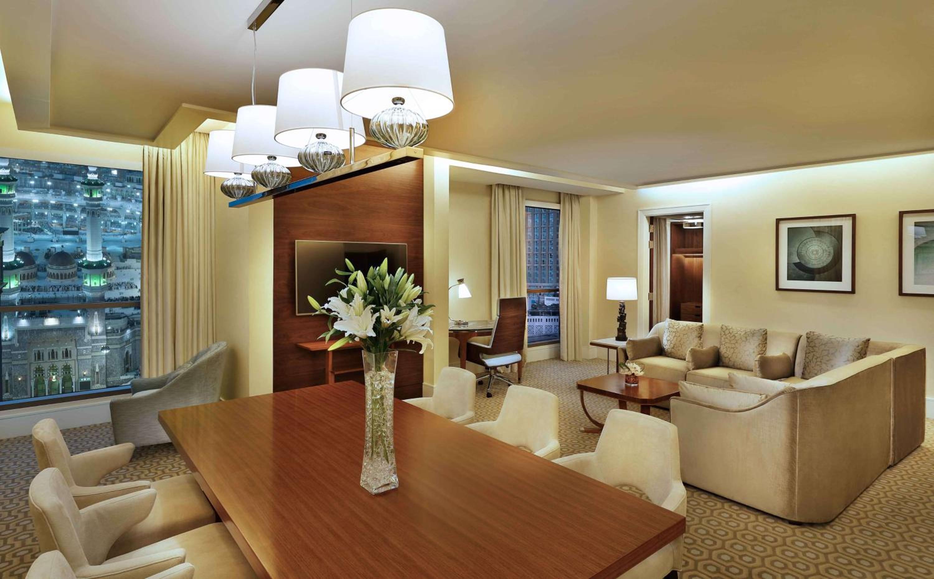 Premier Suite with Partial Kaaba View - Lounge Access