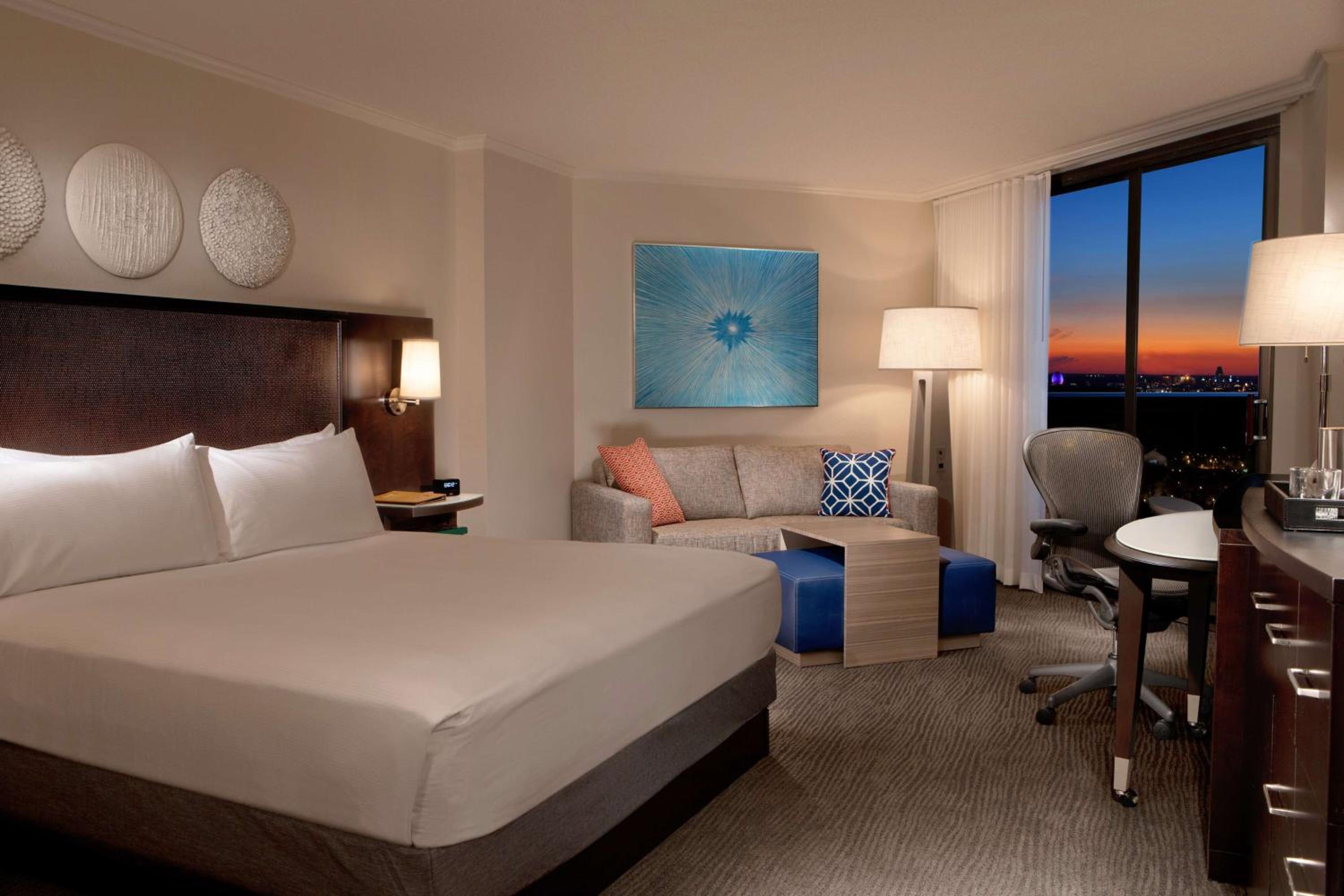 Queen Room with Two Queen Beds and Roll-In Shower - Mobility and Hearing Access