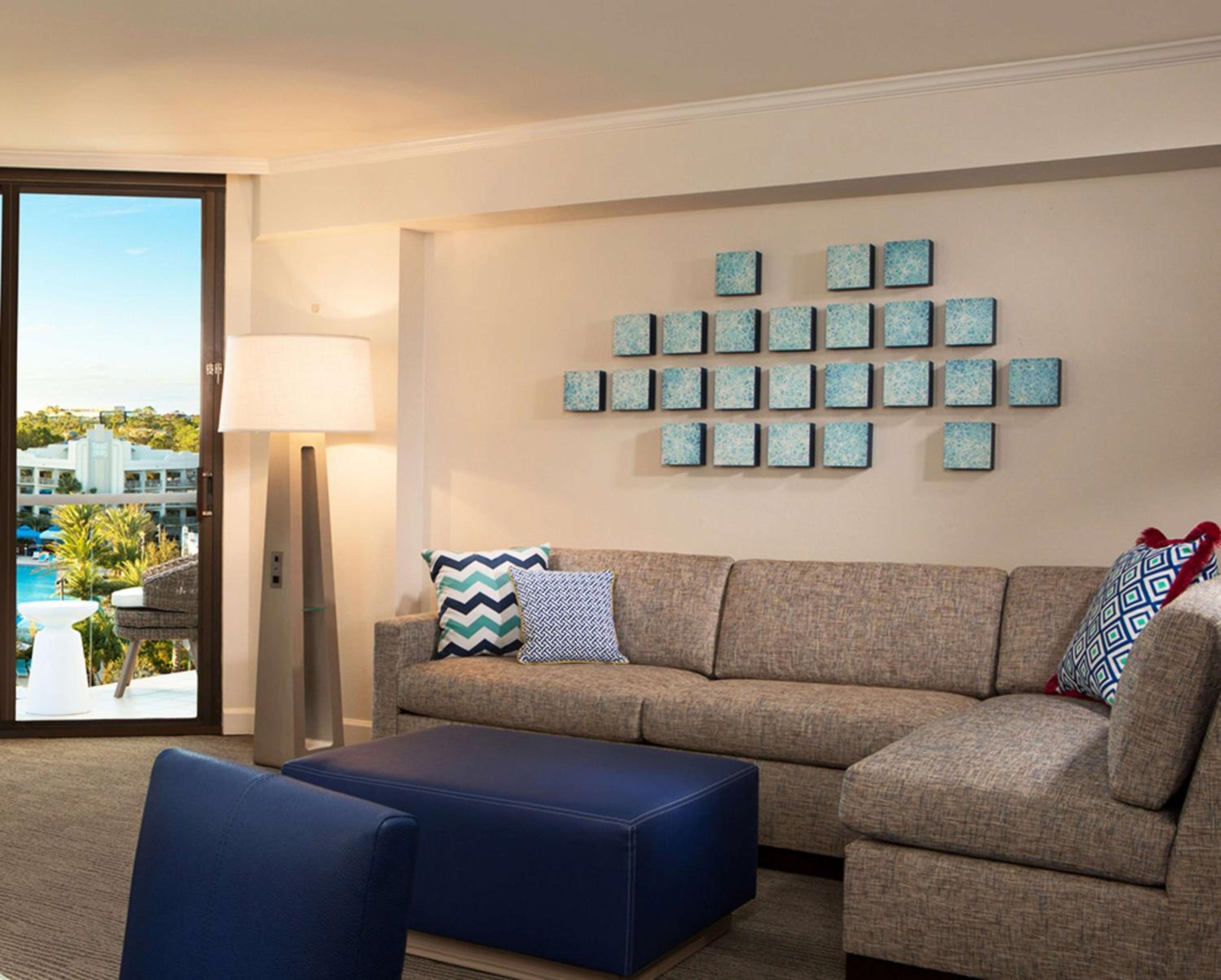 Room, 2 Queen Beds, Accessible, Pool View (Mobility & Hearing)
