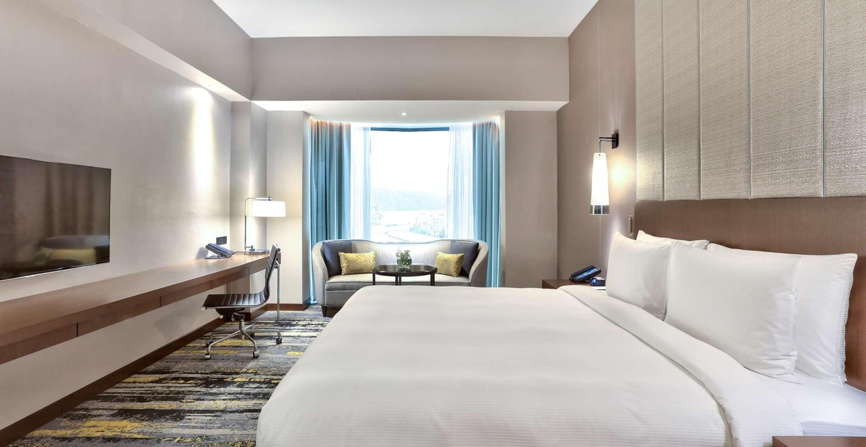 Executive King Room