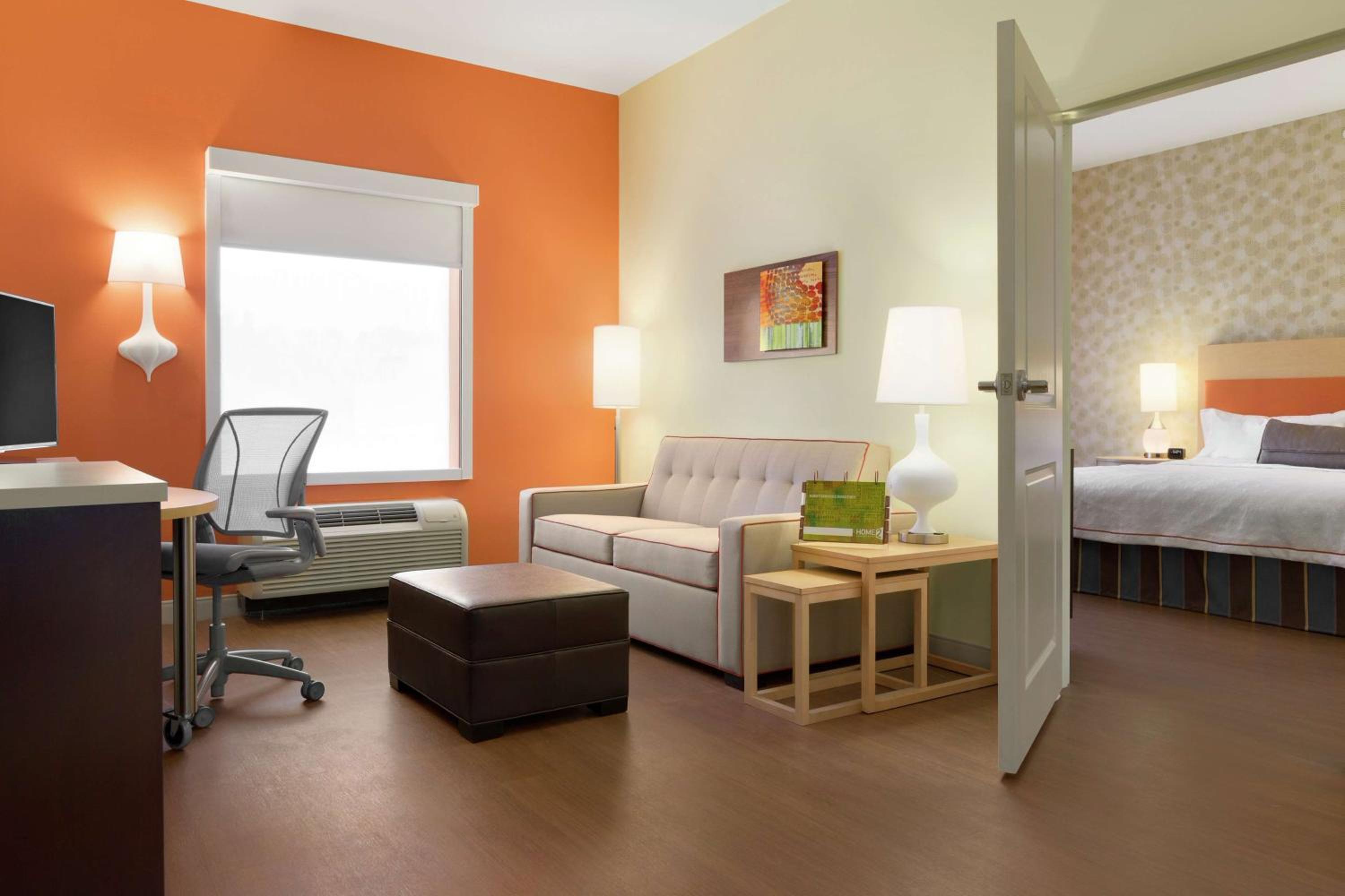 King Suite with Bath Tub - Mobility/Hearing Accessible - Non-Smoking photo 1