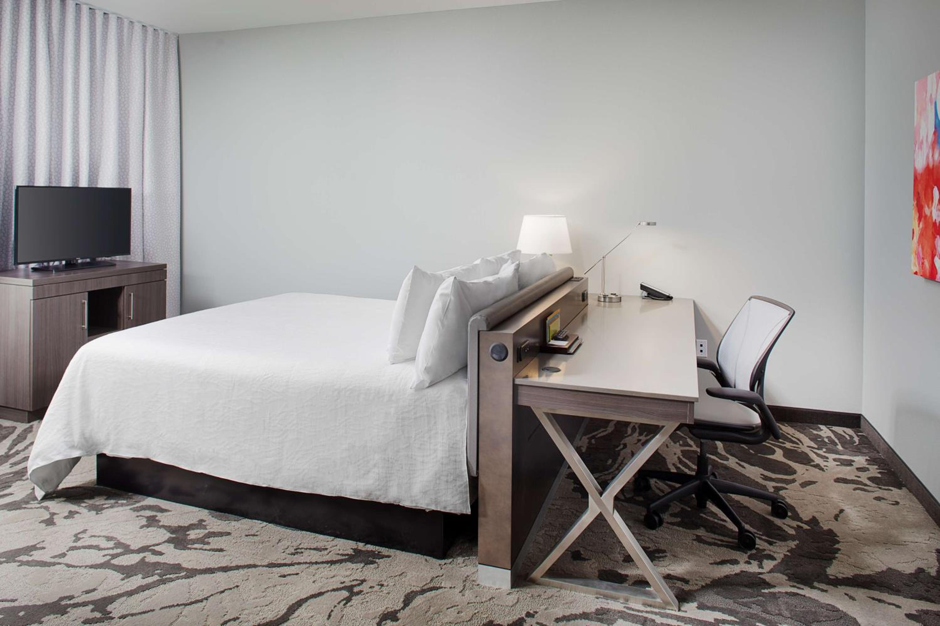 Premium King Room photo 2