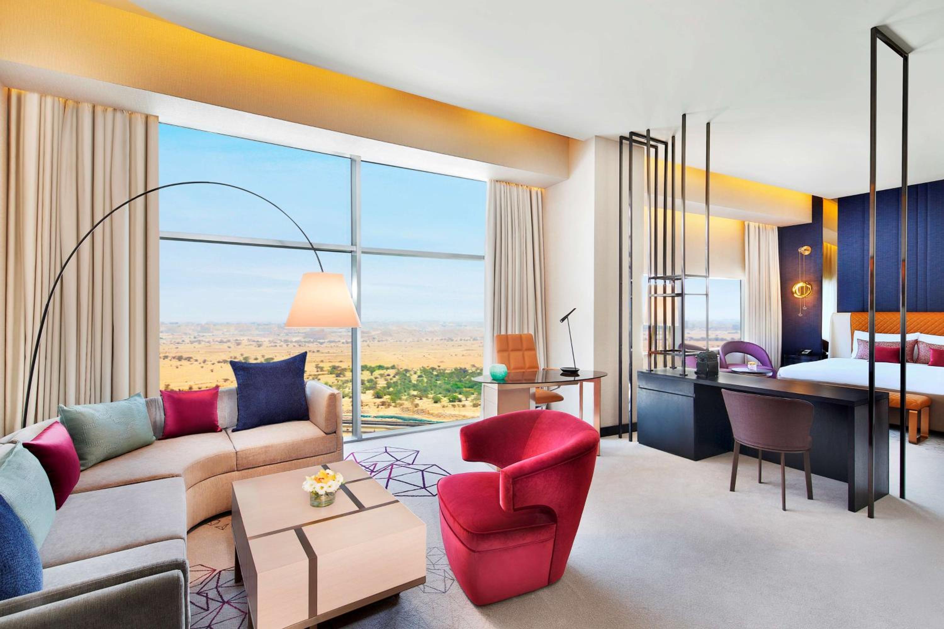 Deluxe King Suite