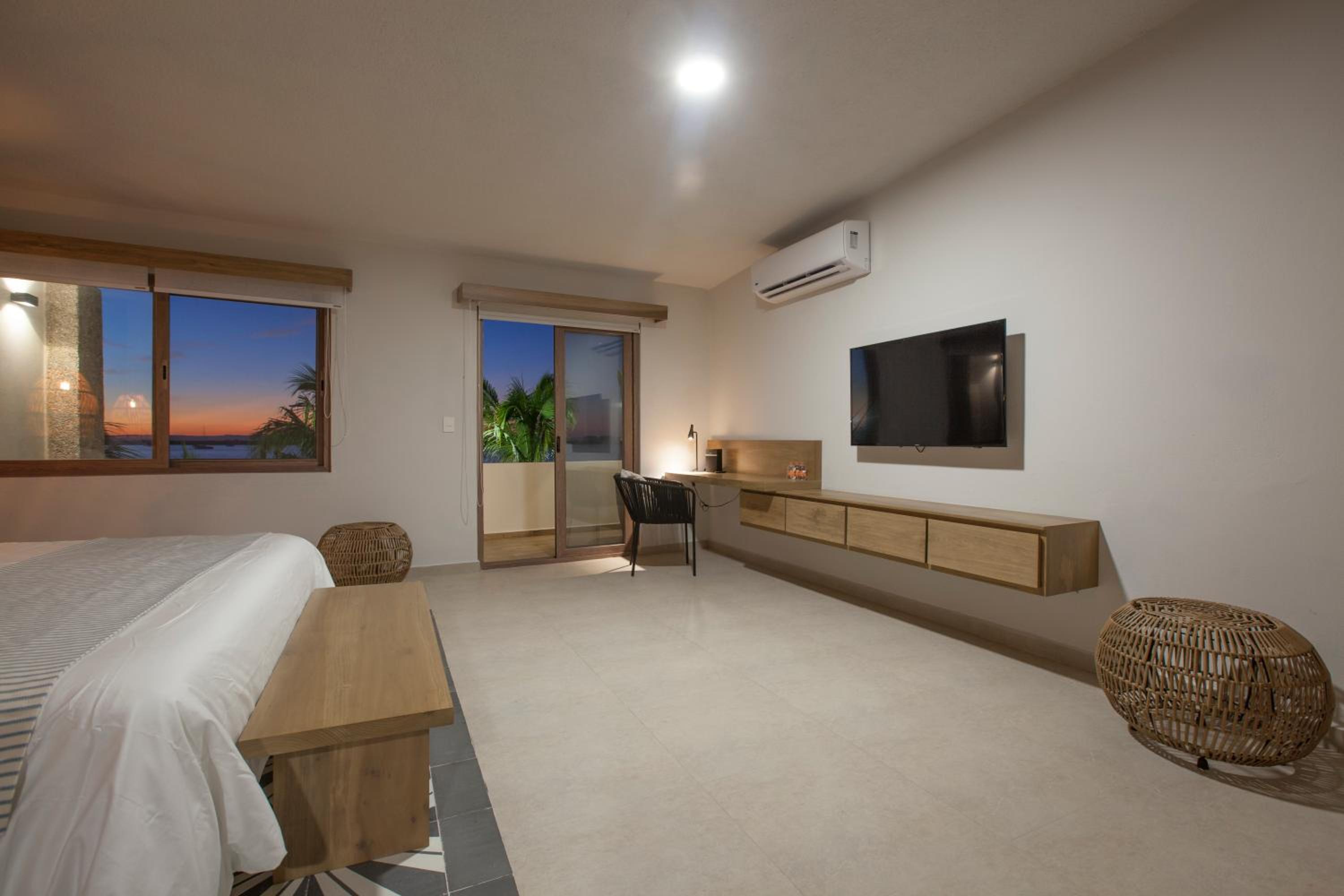 Suite with Sea View