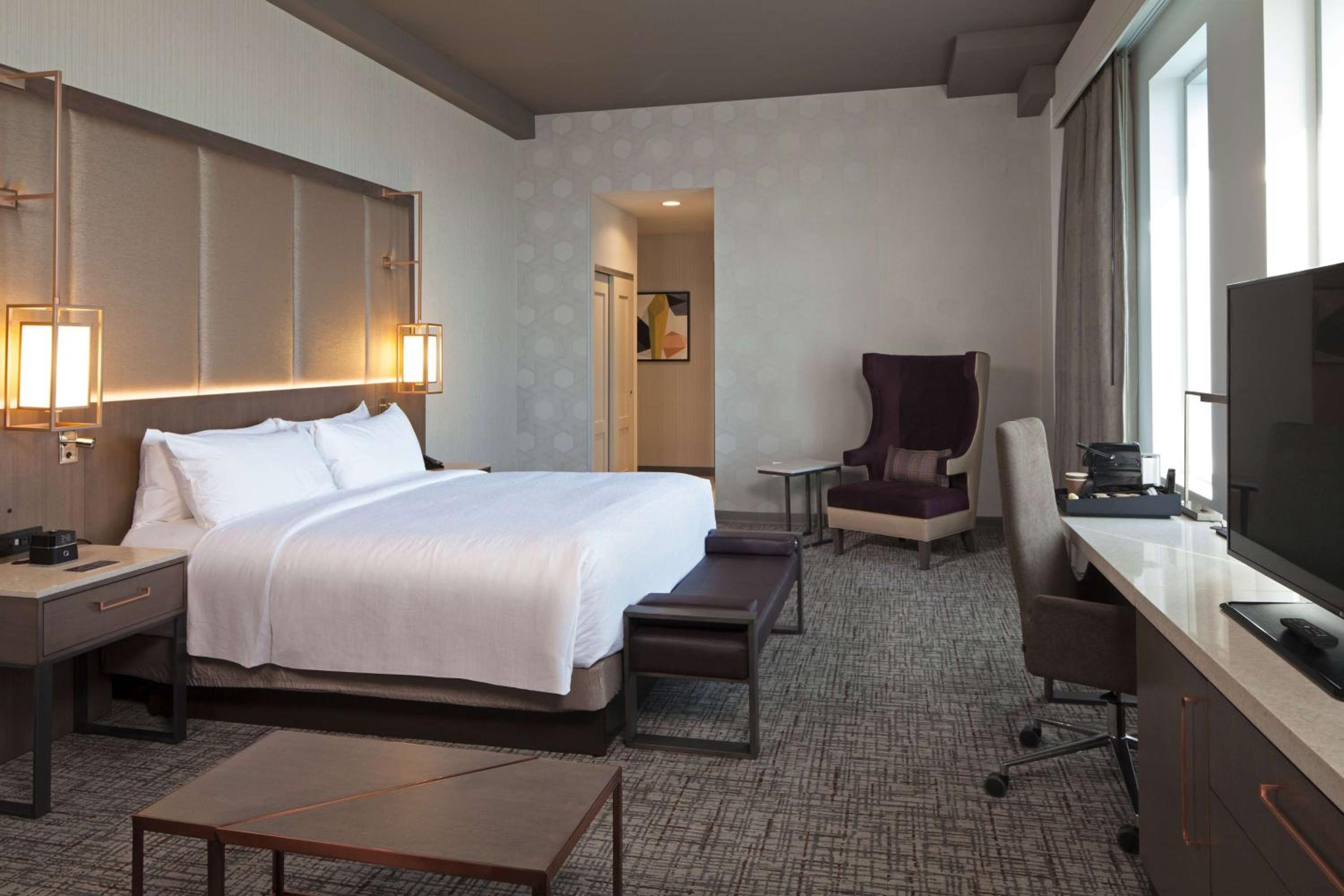 Superior King Room